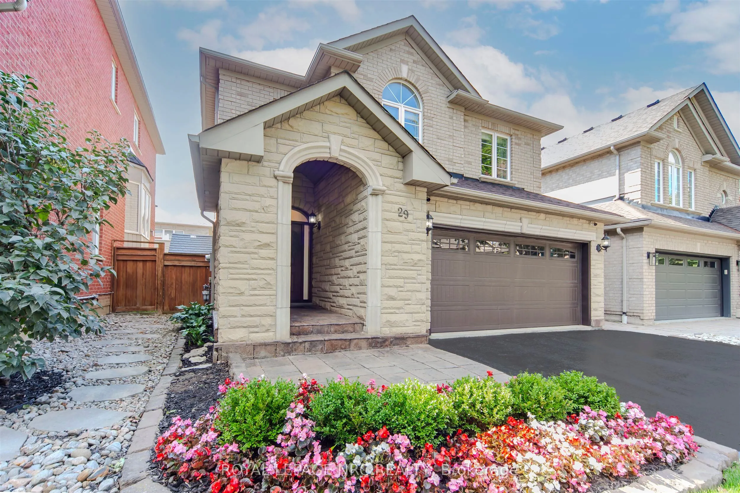 29 Grapevine Drive