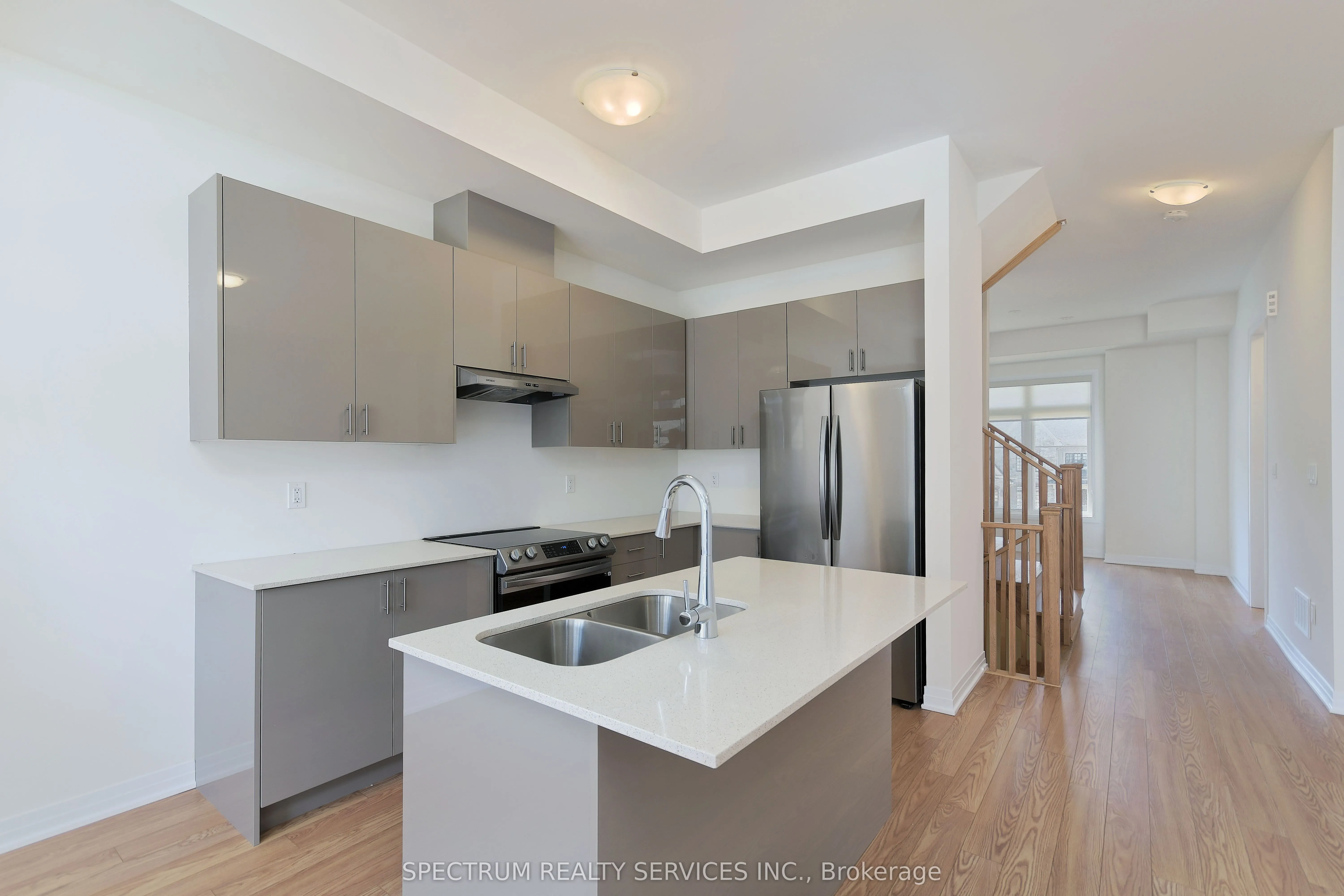 176 De La Roche Drive