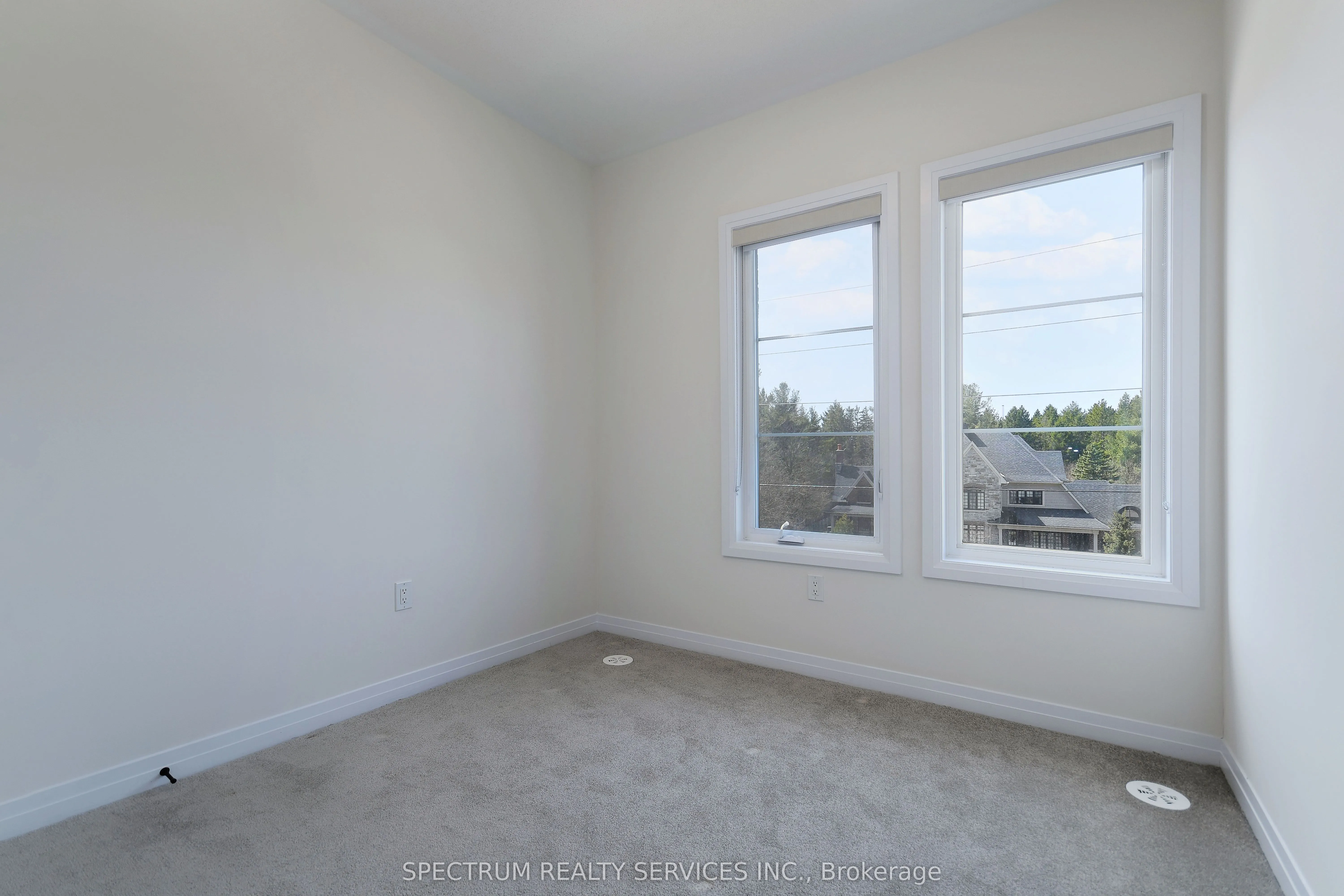 176 De La Roche Drive