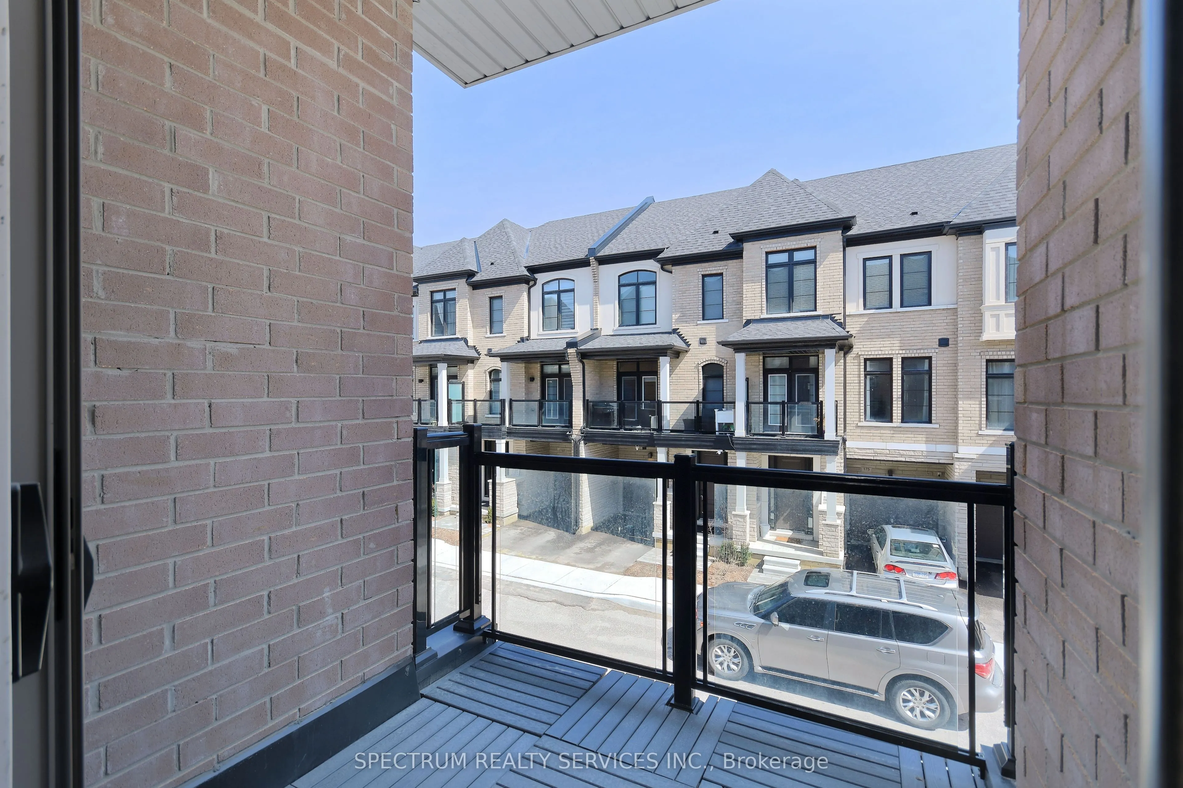 176 De La Roche Drive