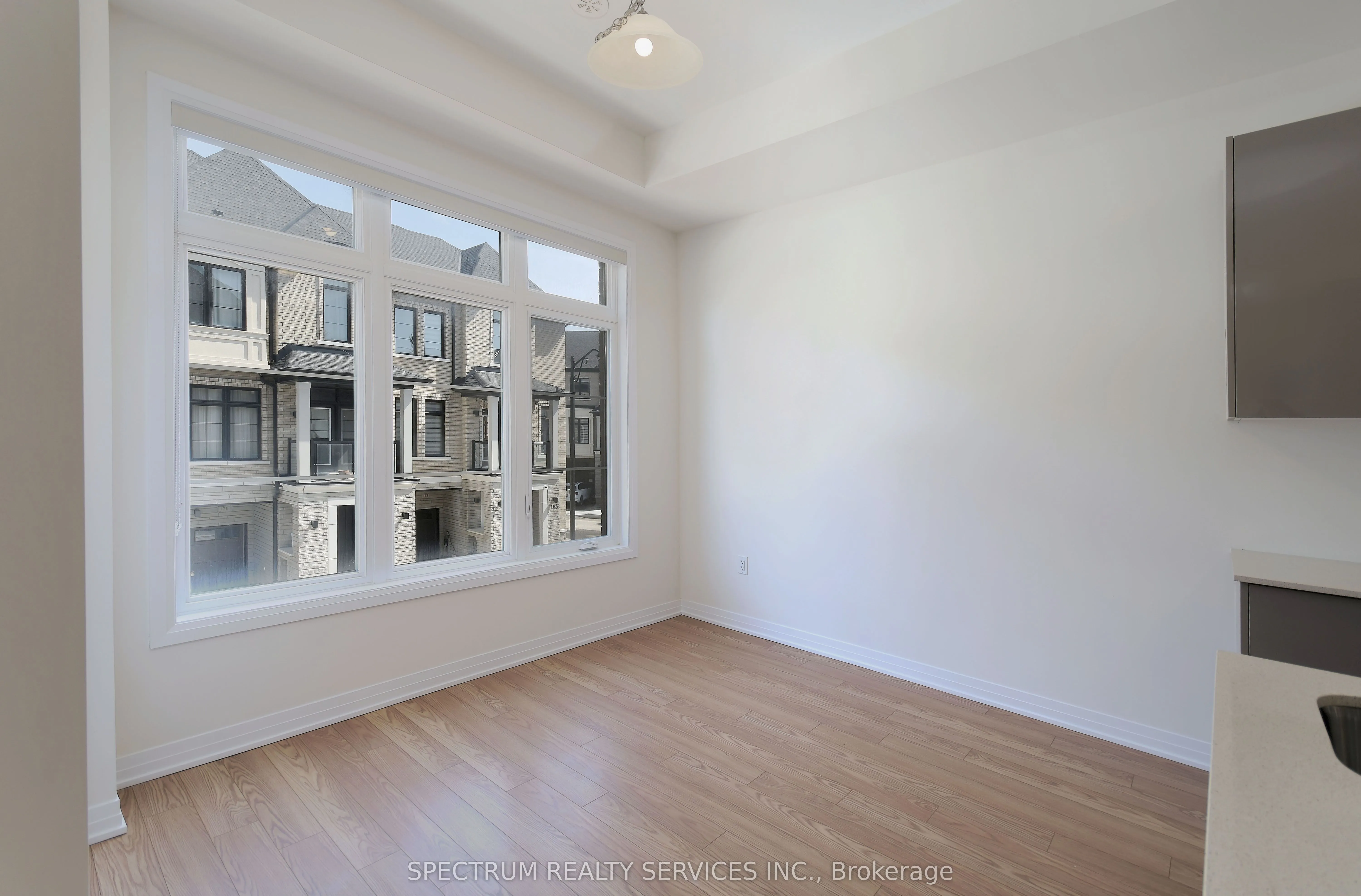 176 De La Roche Drive