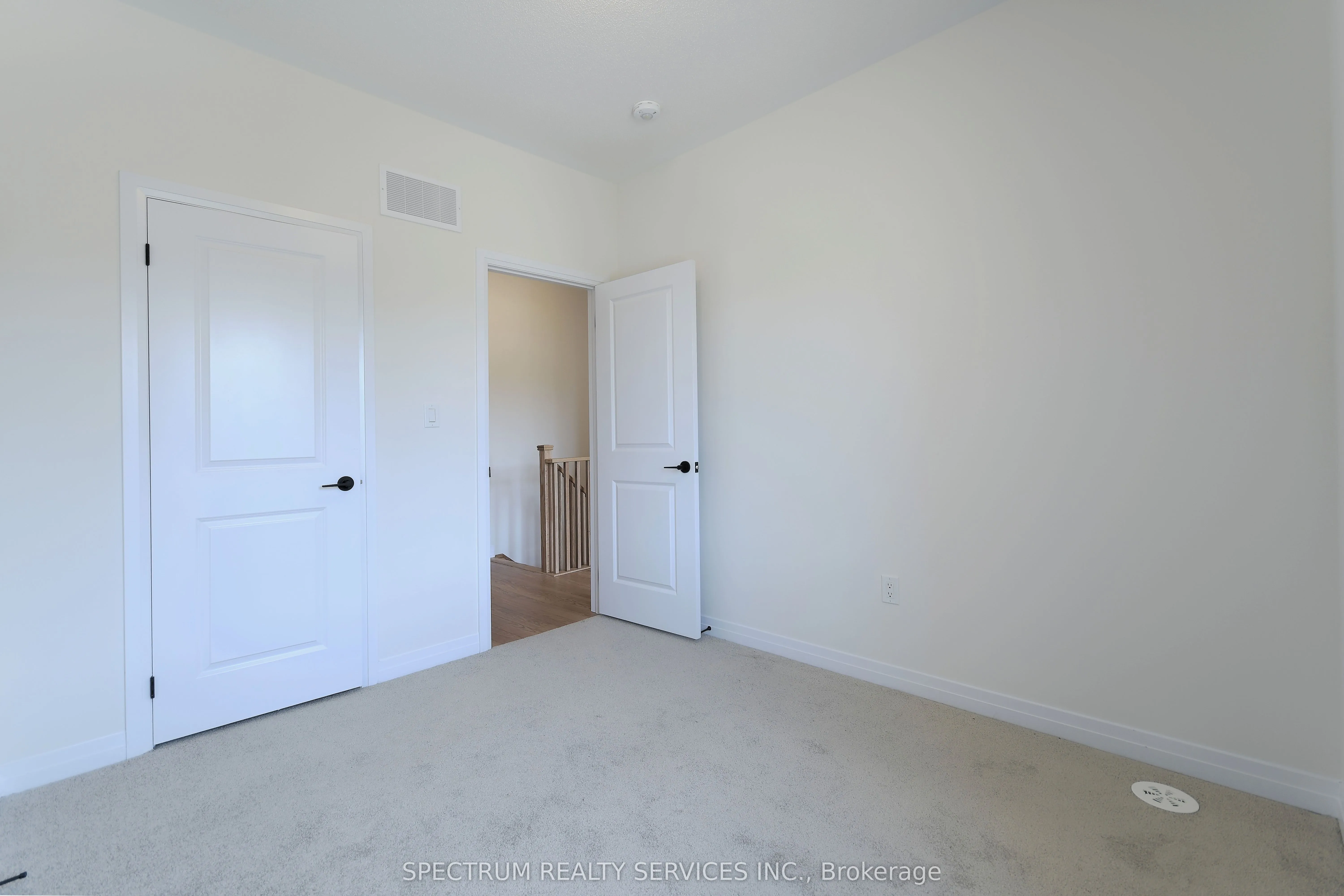 176 De La Roche Drive