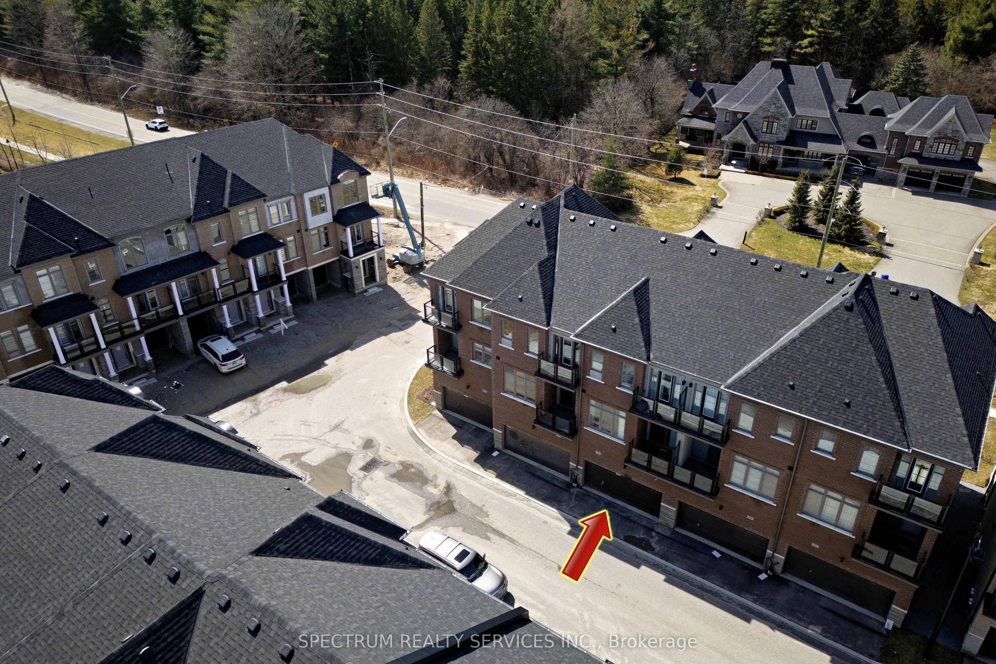 176 De La Roche Drive