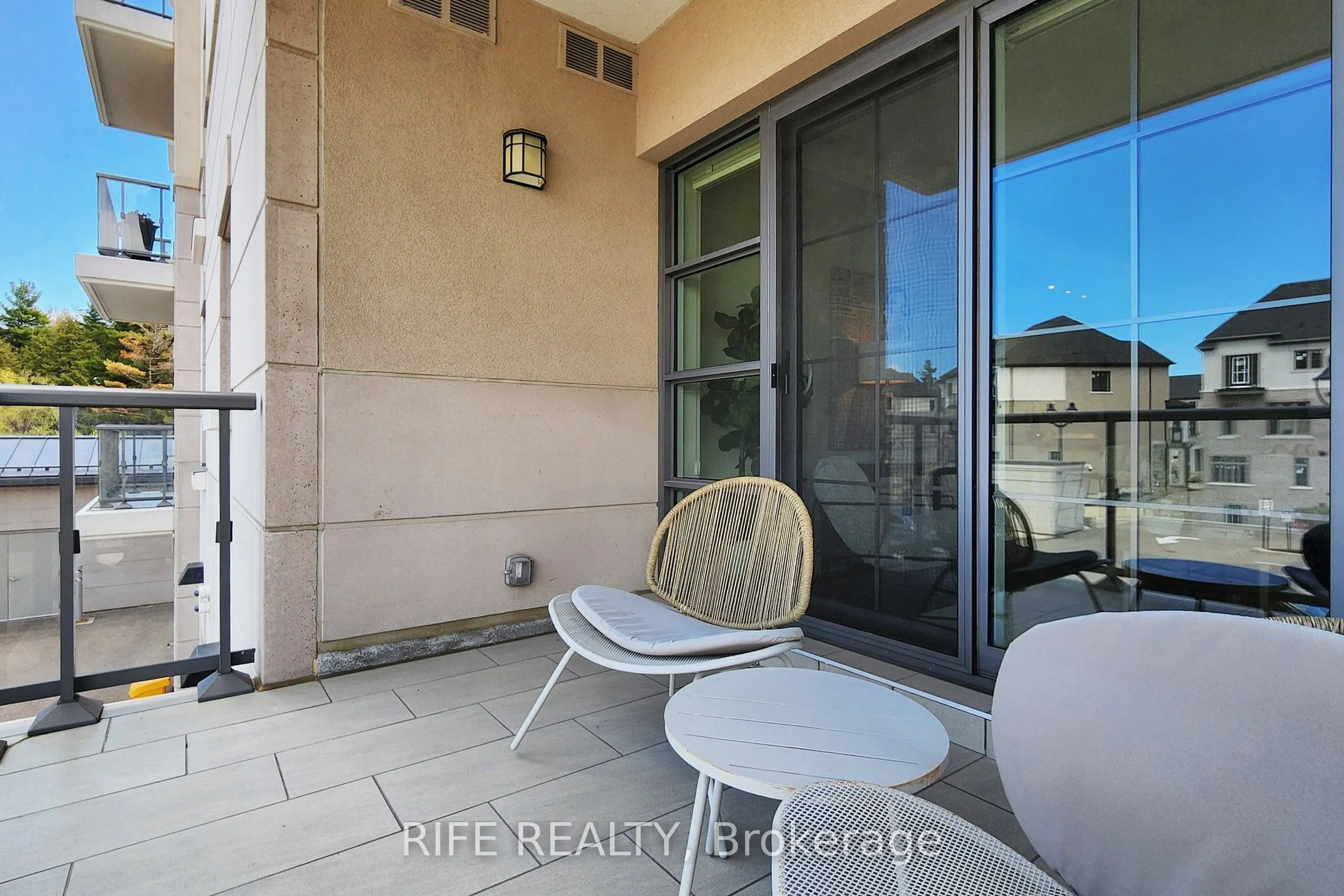 9909 Pine Valley Drive, #215
