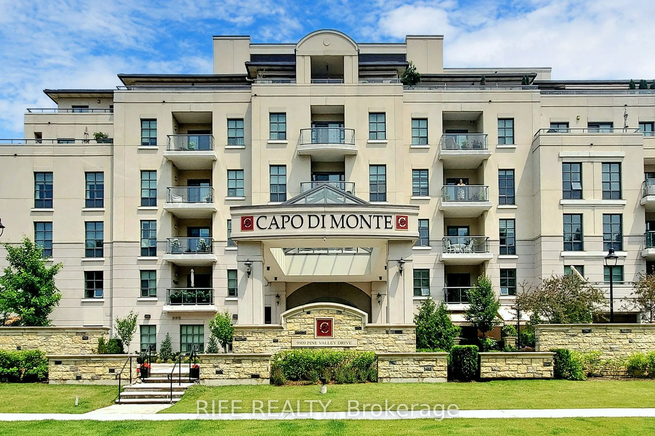 9909 Pine Valley Drive, #215
