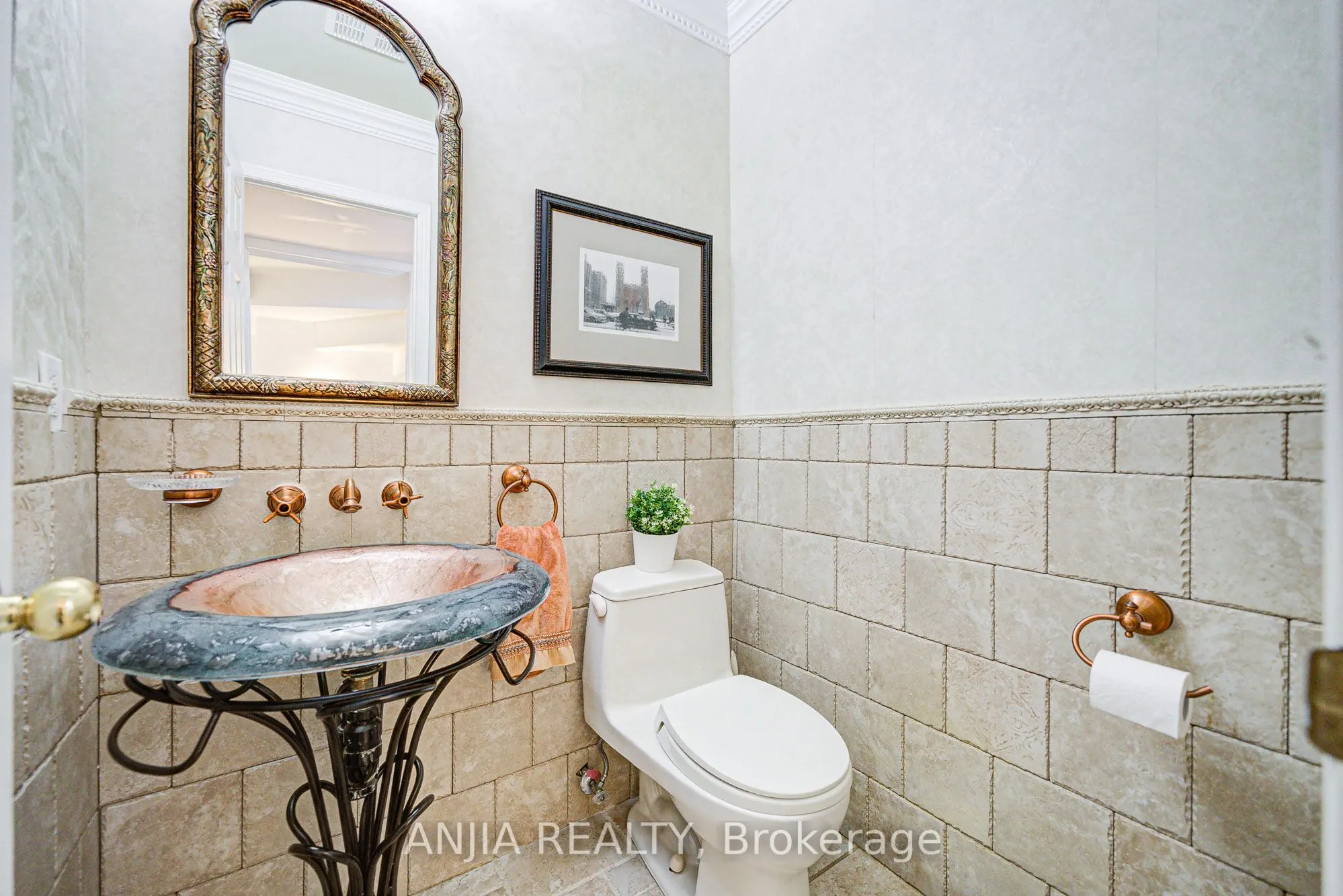 19 Redpoll Avenue