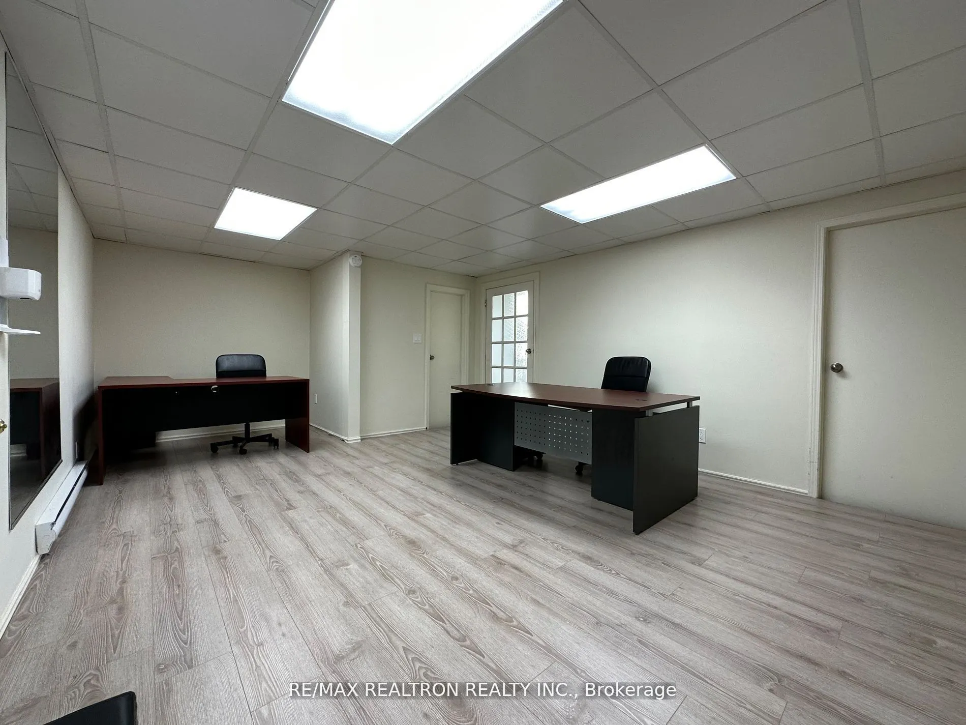7711 Yonge Street, #201D