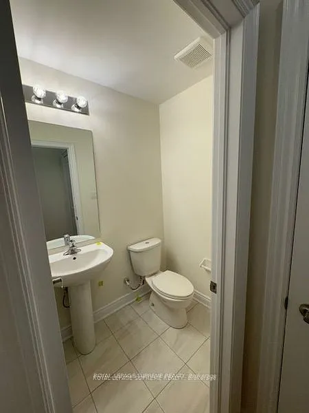 7 Tennant Circle