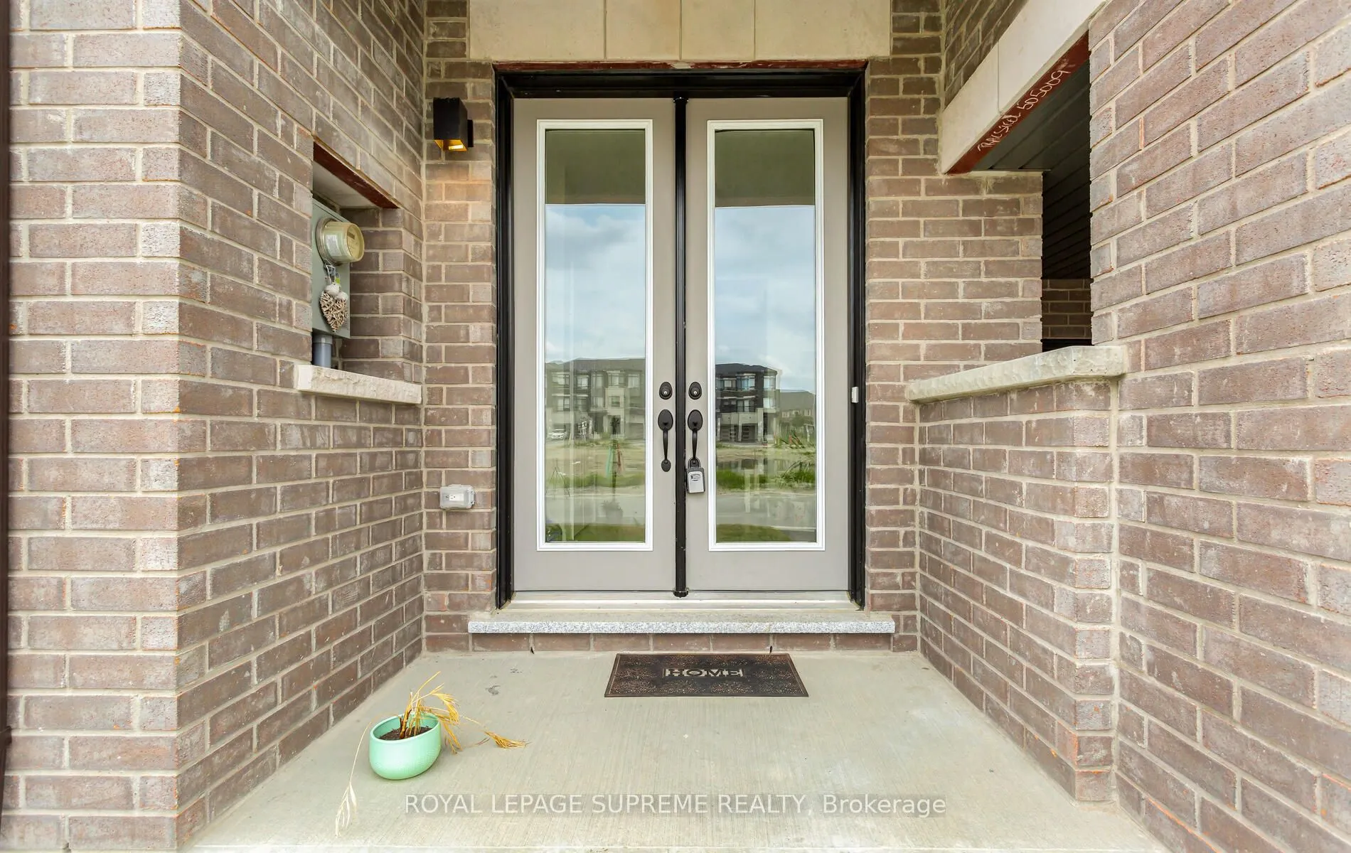 7 Tennant Circle