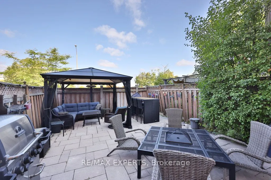 46 Lucena Crescent