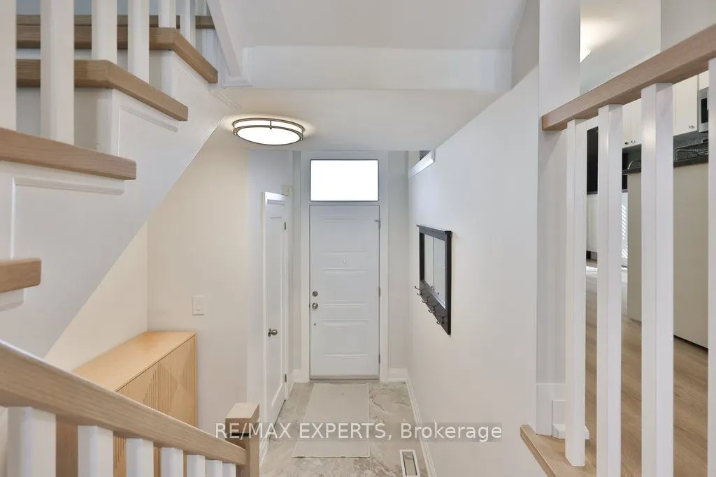 46 Lucena Crescent