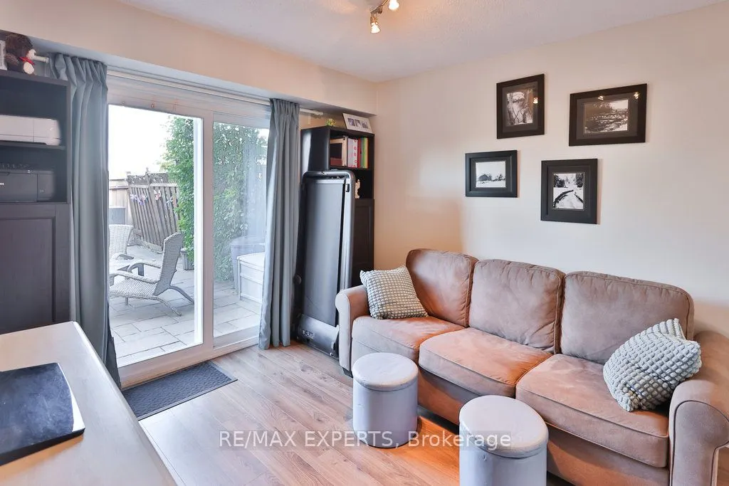 46 Lucena Crescent