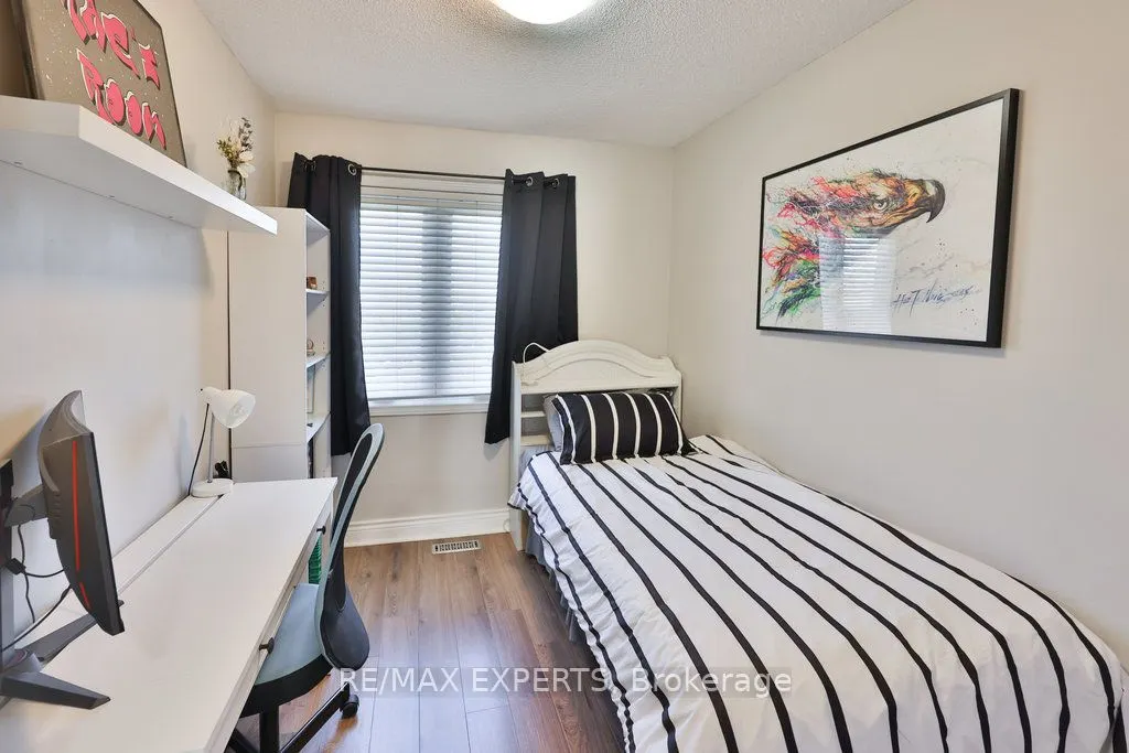 46 Lucena Crescent