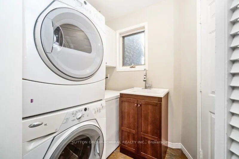 361 Riddell Court, #6