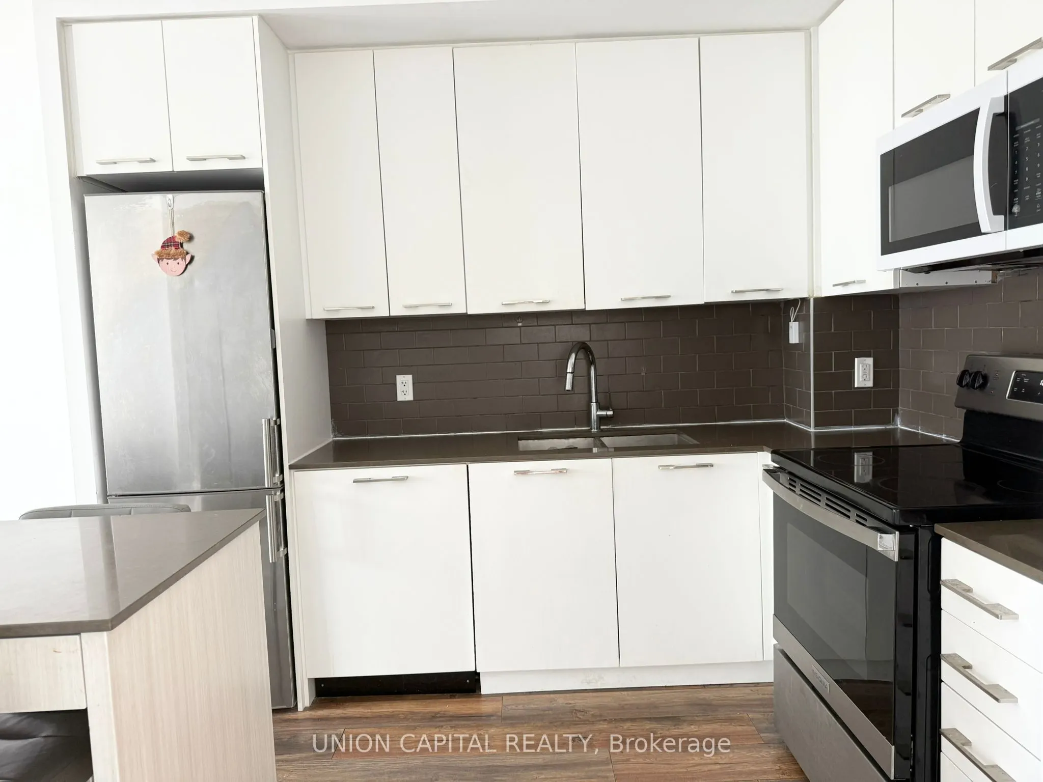 9471 Yonge Street, #1201