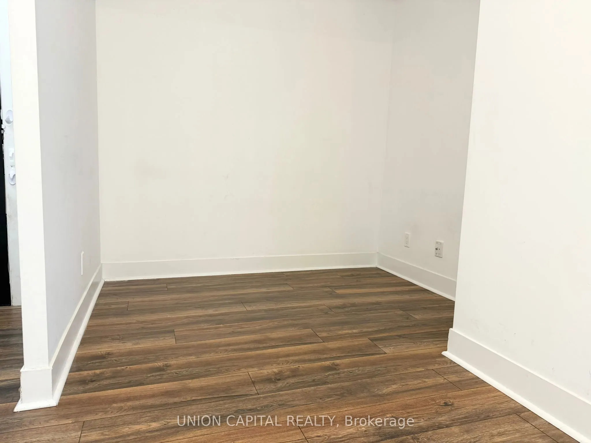 9471 Yonge Street, #1201