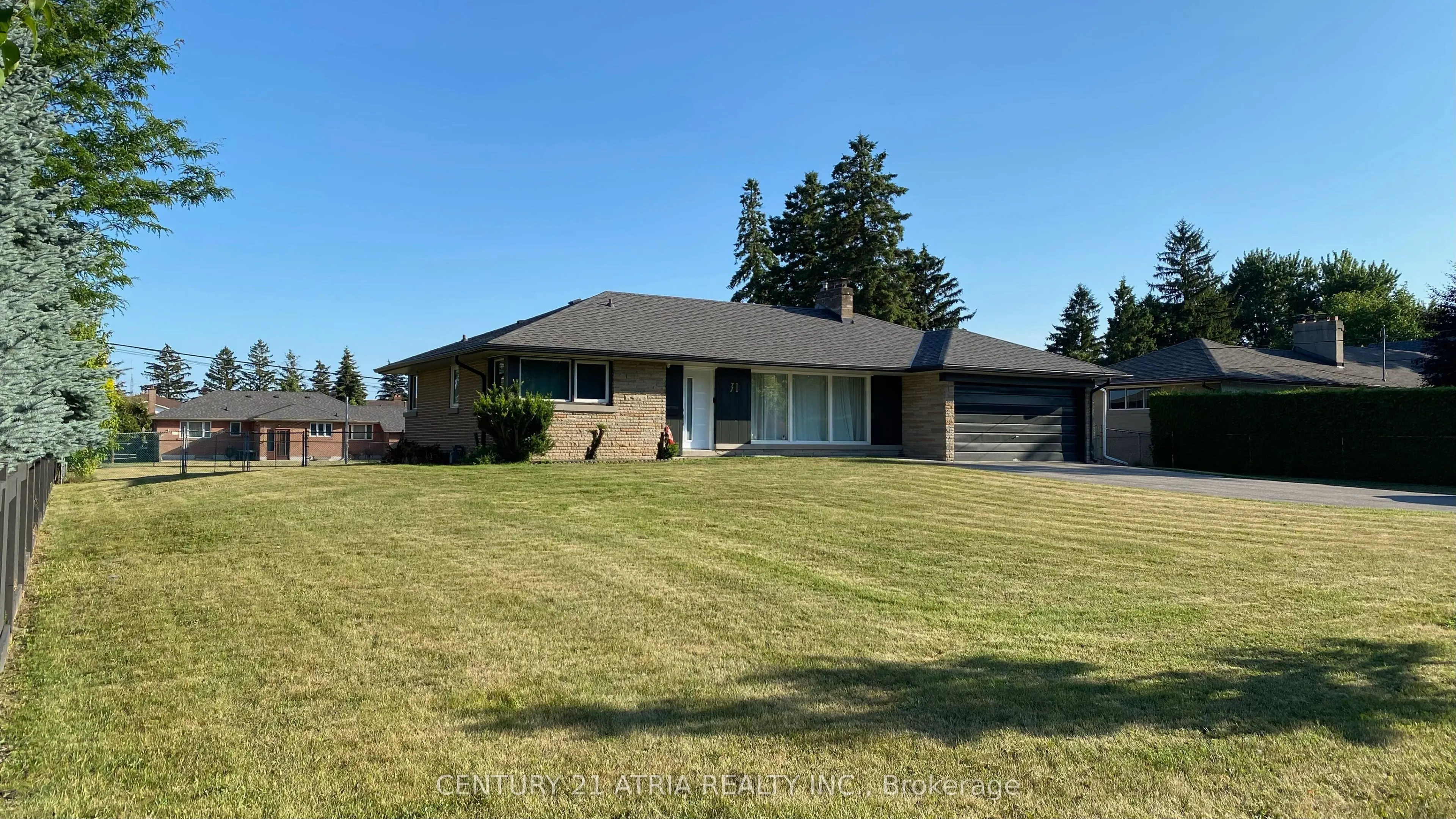 31 Rockview Gardens