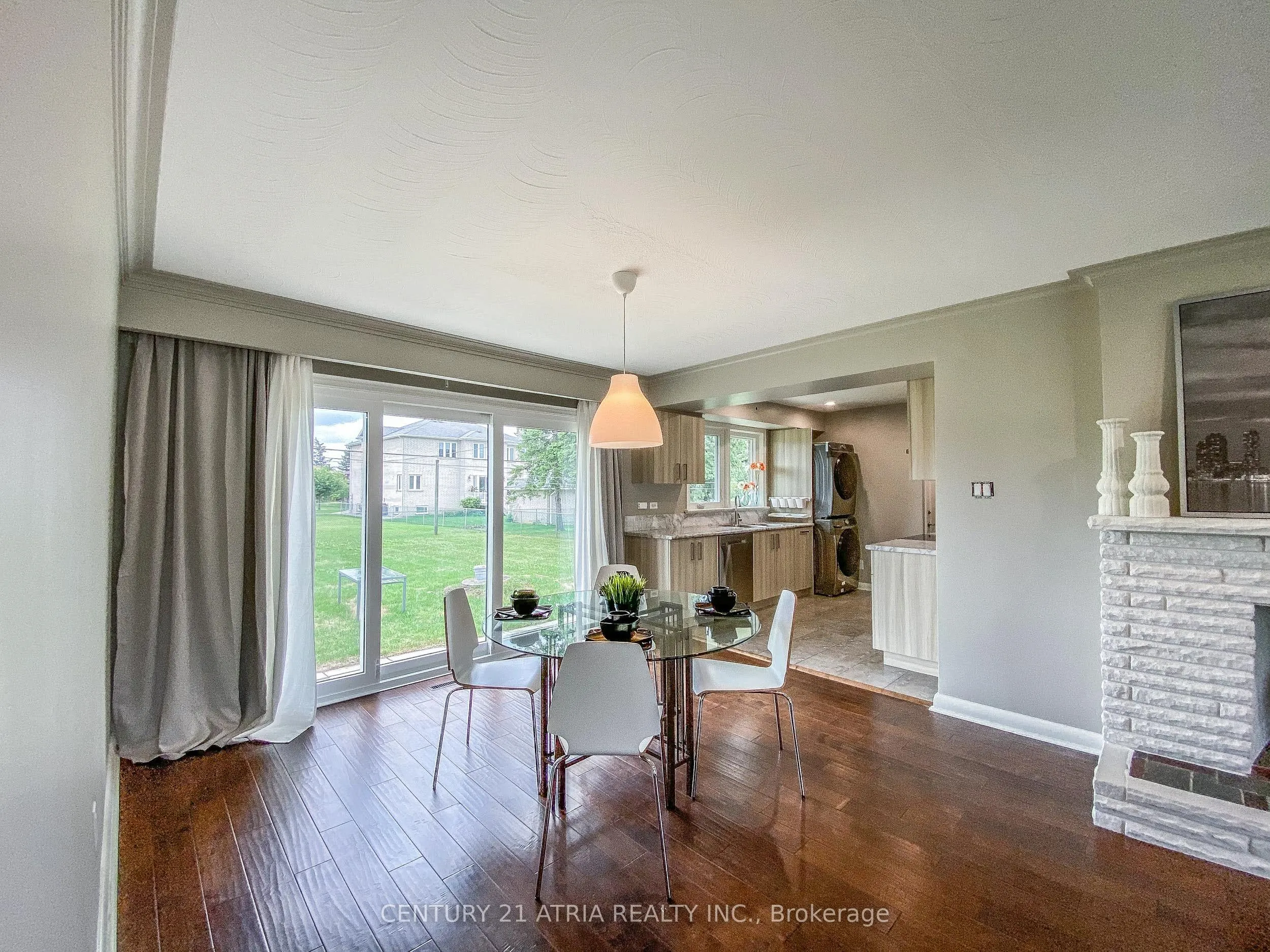 31 Rockview Gardens