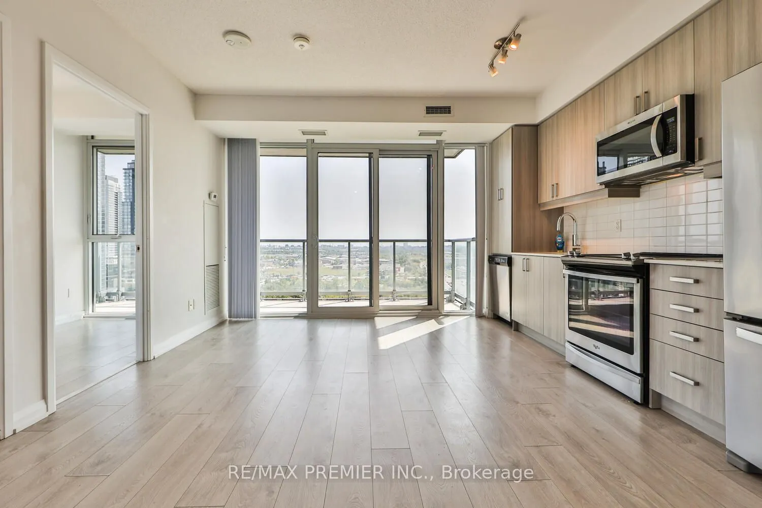 7895 Jane Street, #1504