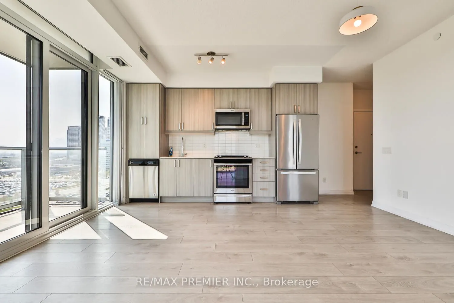 7895 Jane Street, #1504