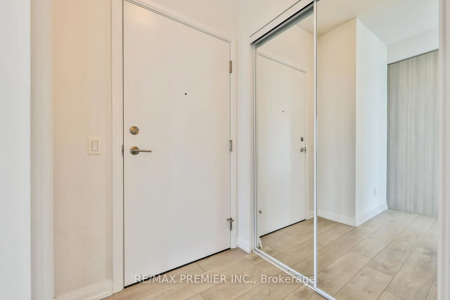 7895 Jane Street, #1504