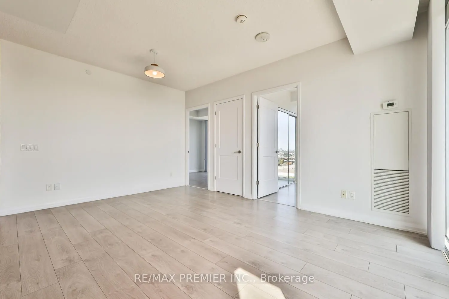 7895 Jane Street, #1504