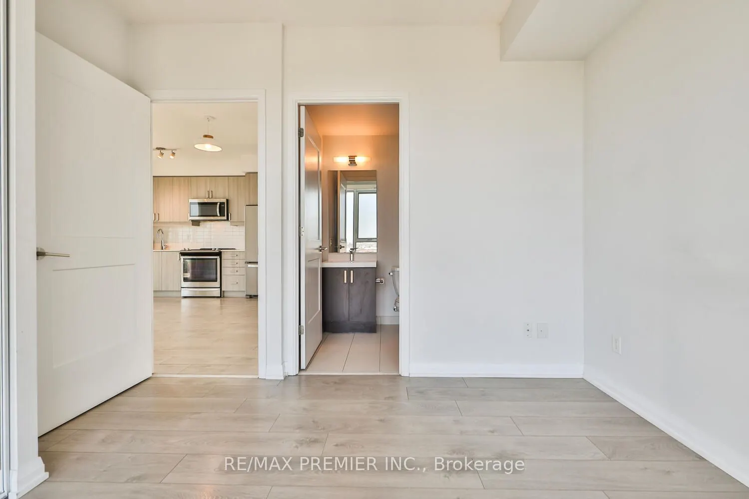 7895 Jane Street, #1504