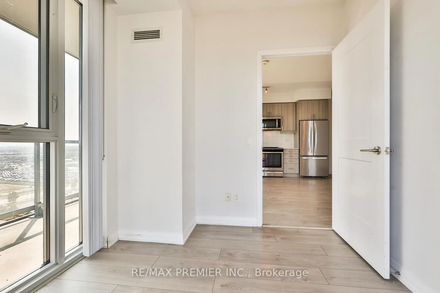 7895 Jane Street, #1504