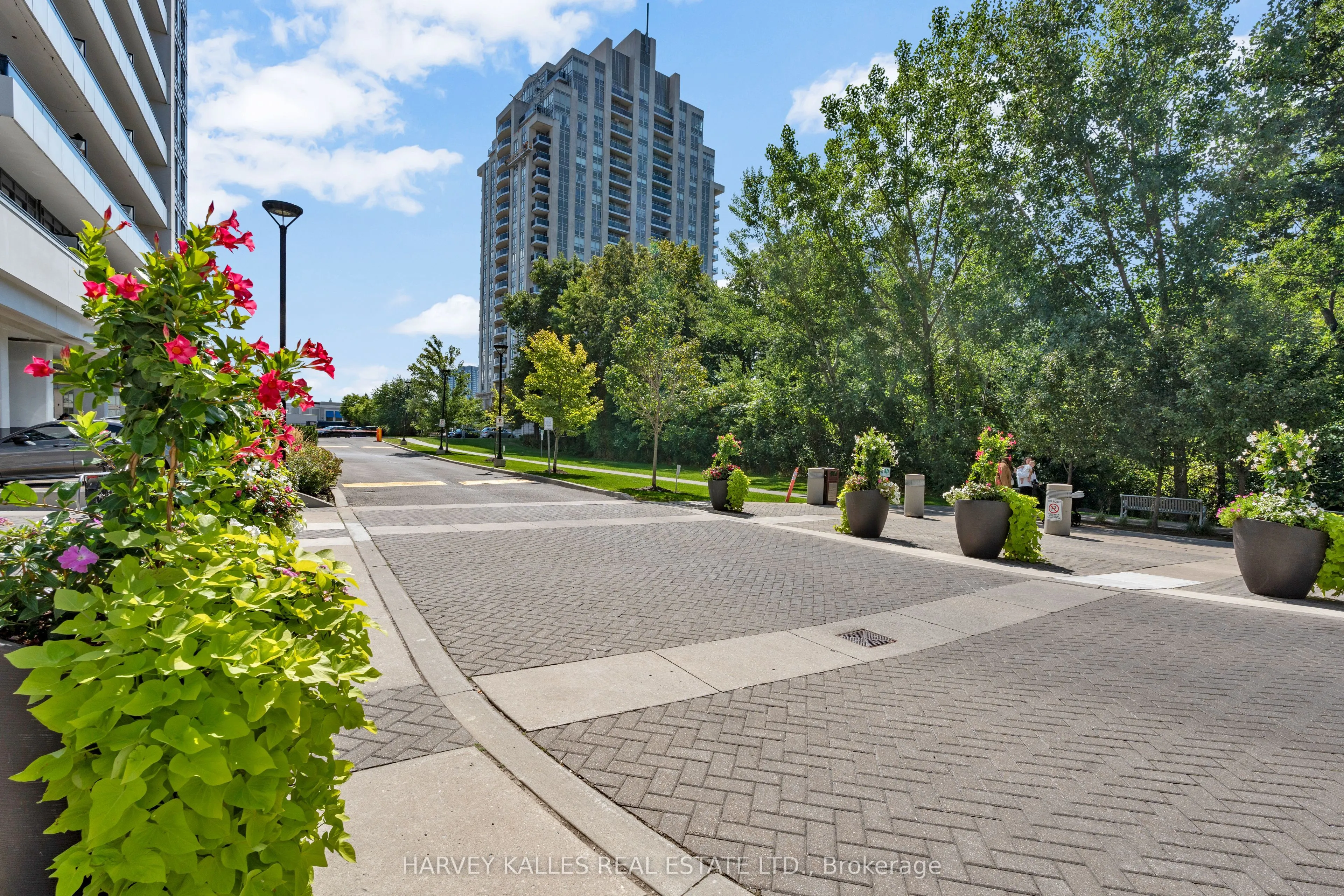 7890 Bathurst Street, #2608