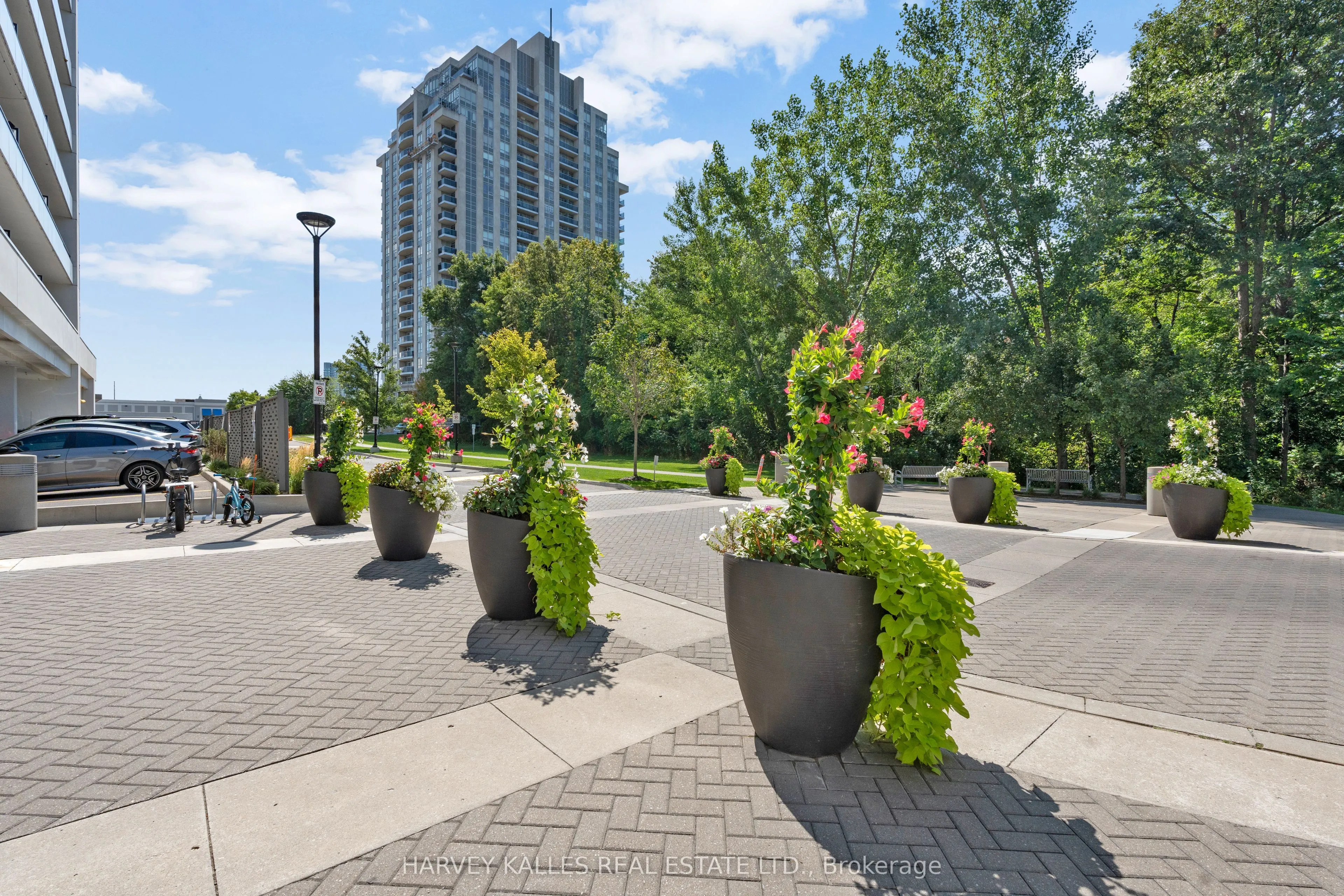 7890 Bathurst Street, #2608