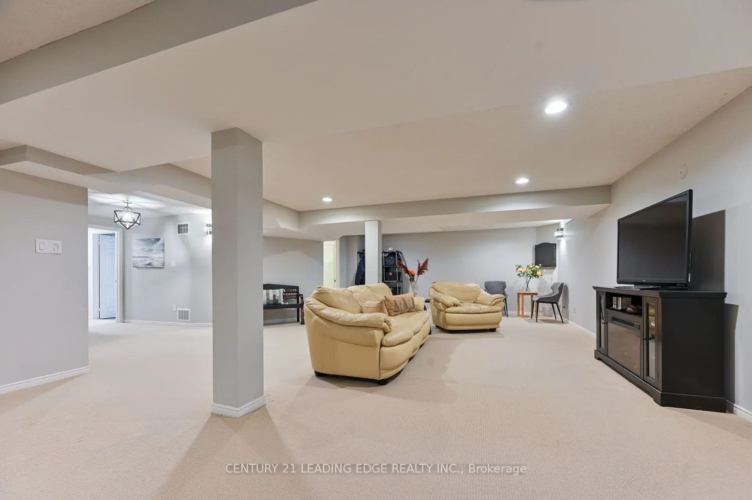 53 Mccarty Crescent