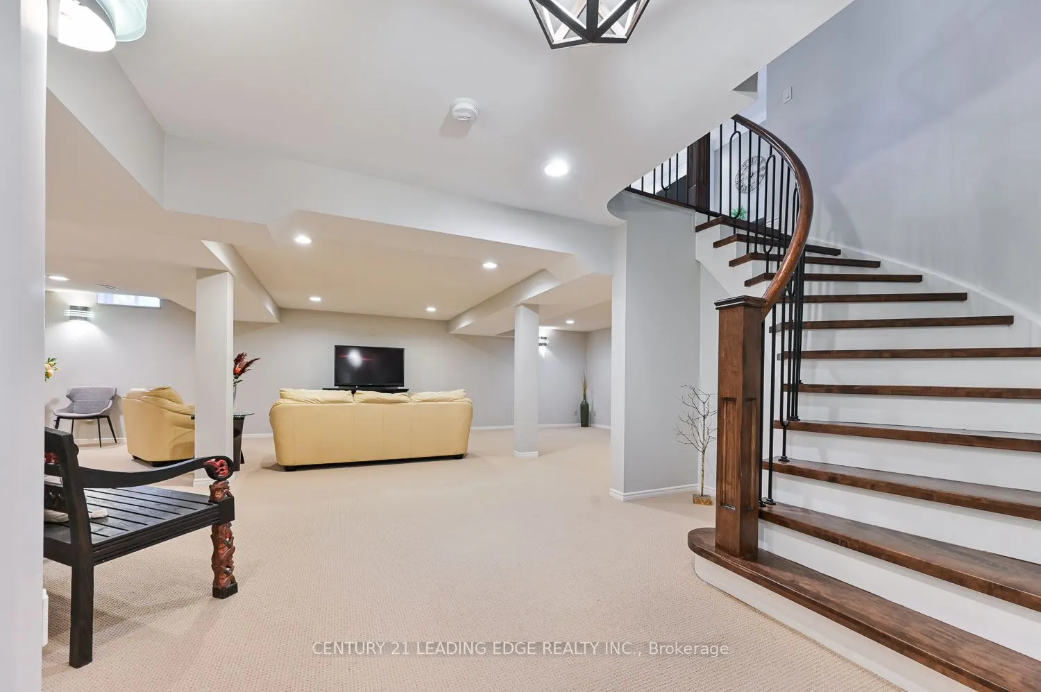 53 Mccarty Crescent