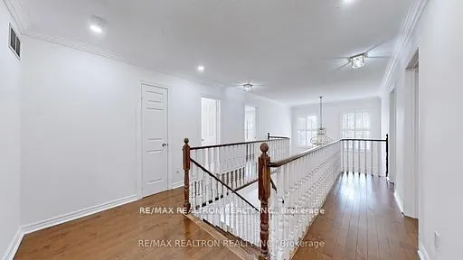 71 Gatcombe Circle