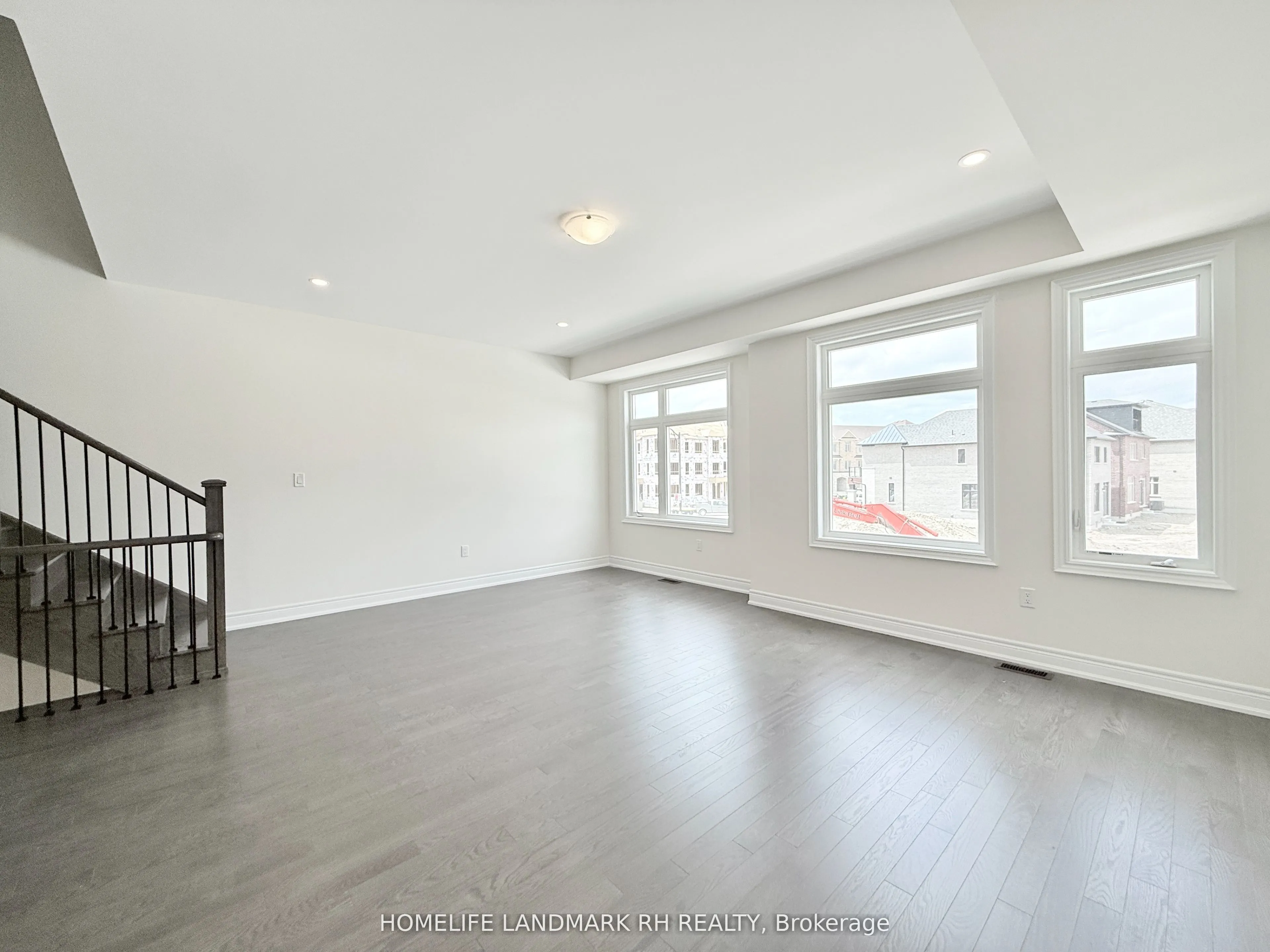 7 Lucy Pick Avenue