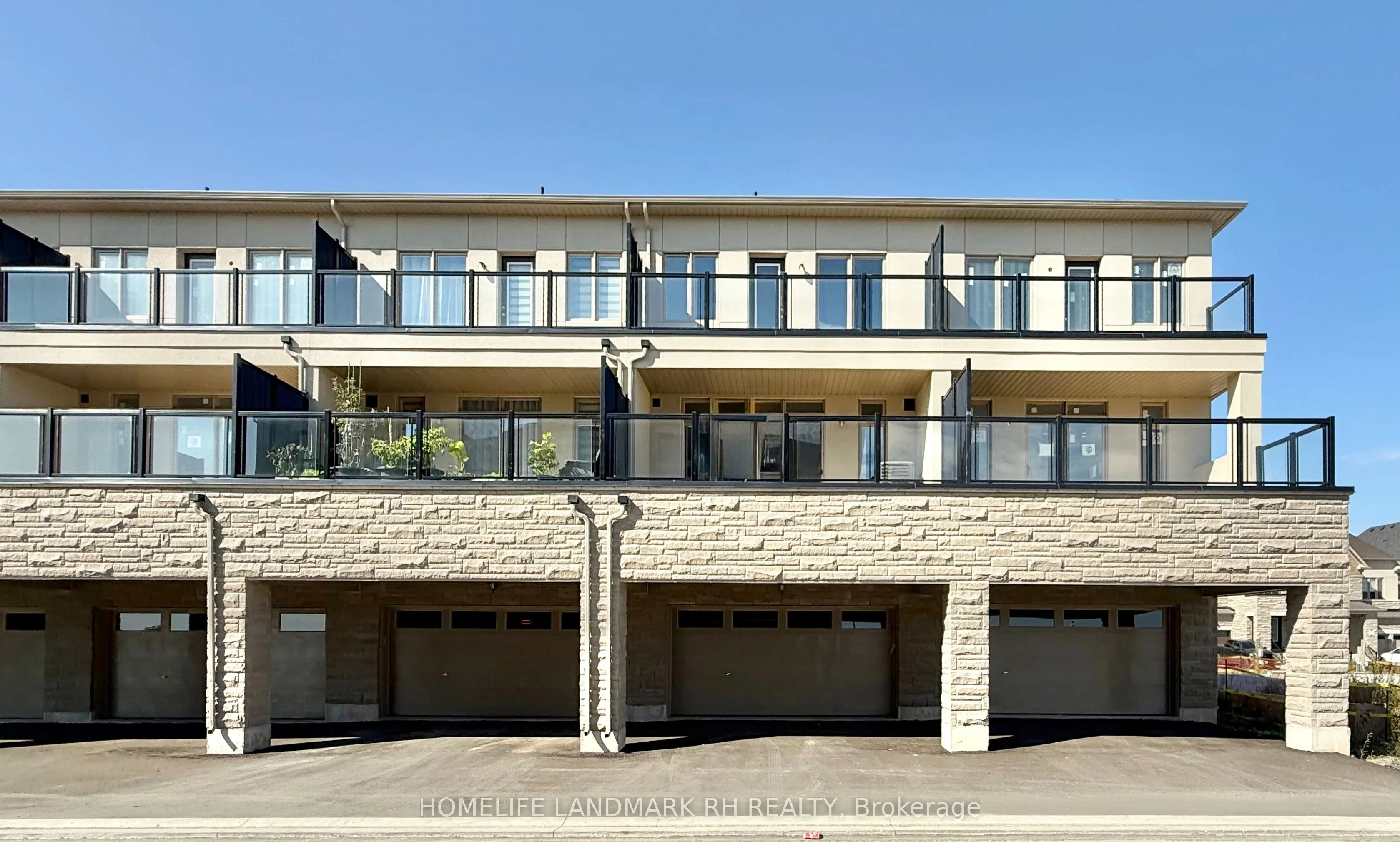 7 Lucy Pick Avenue