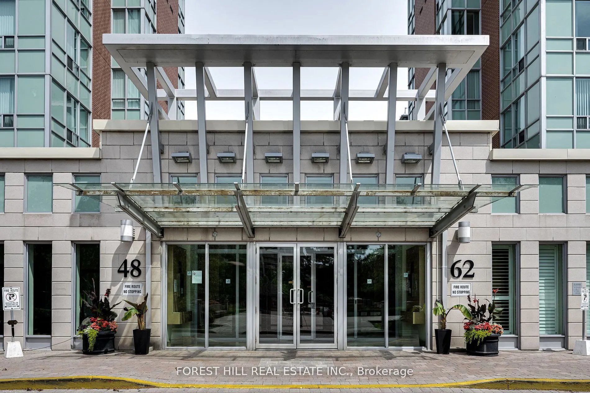 62 Suncrest Boulevard, #807