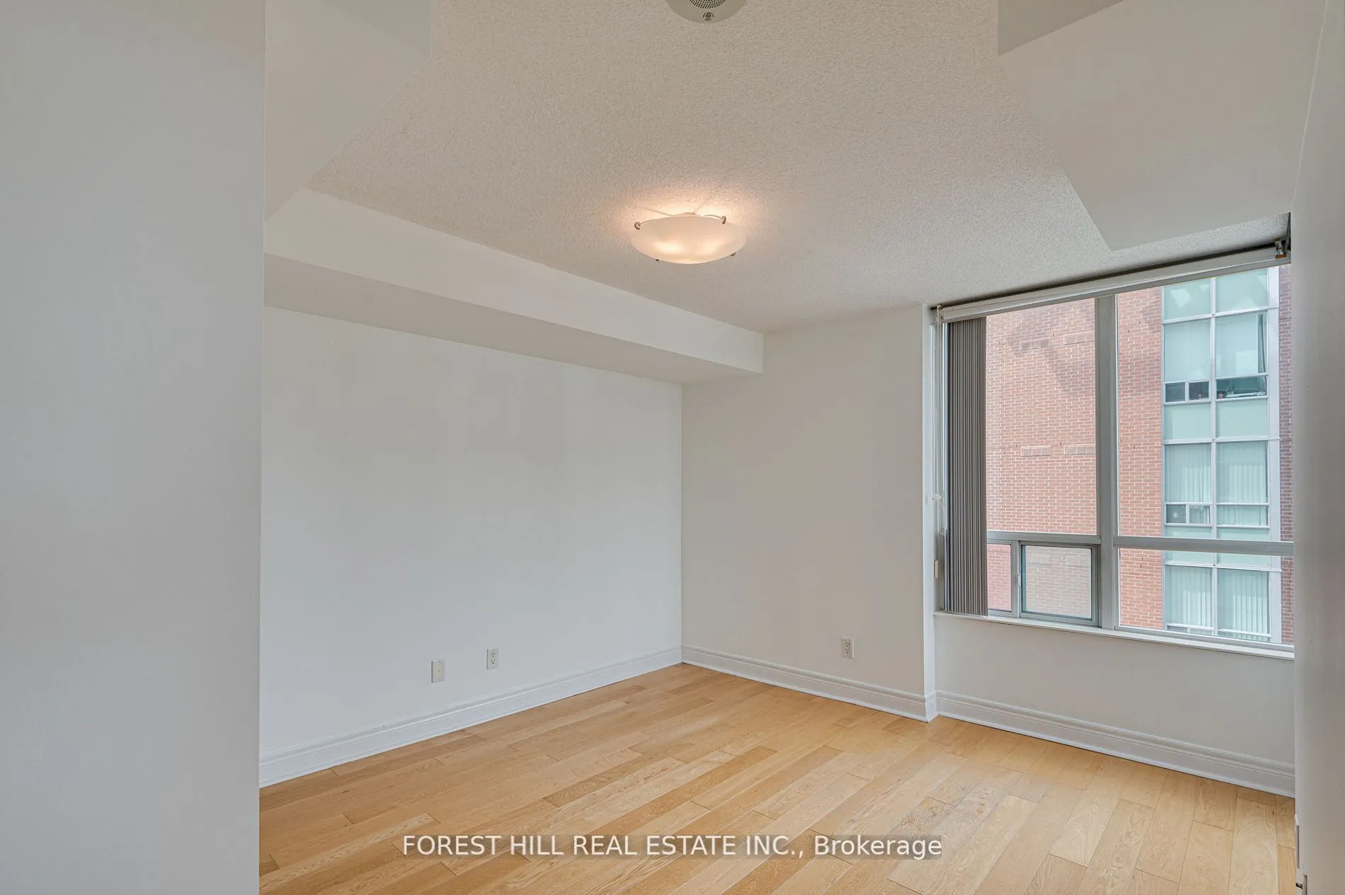 62 Suncrest Boulevard, #807