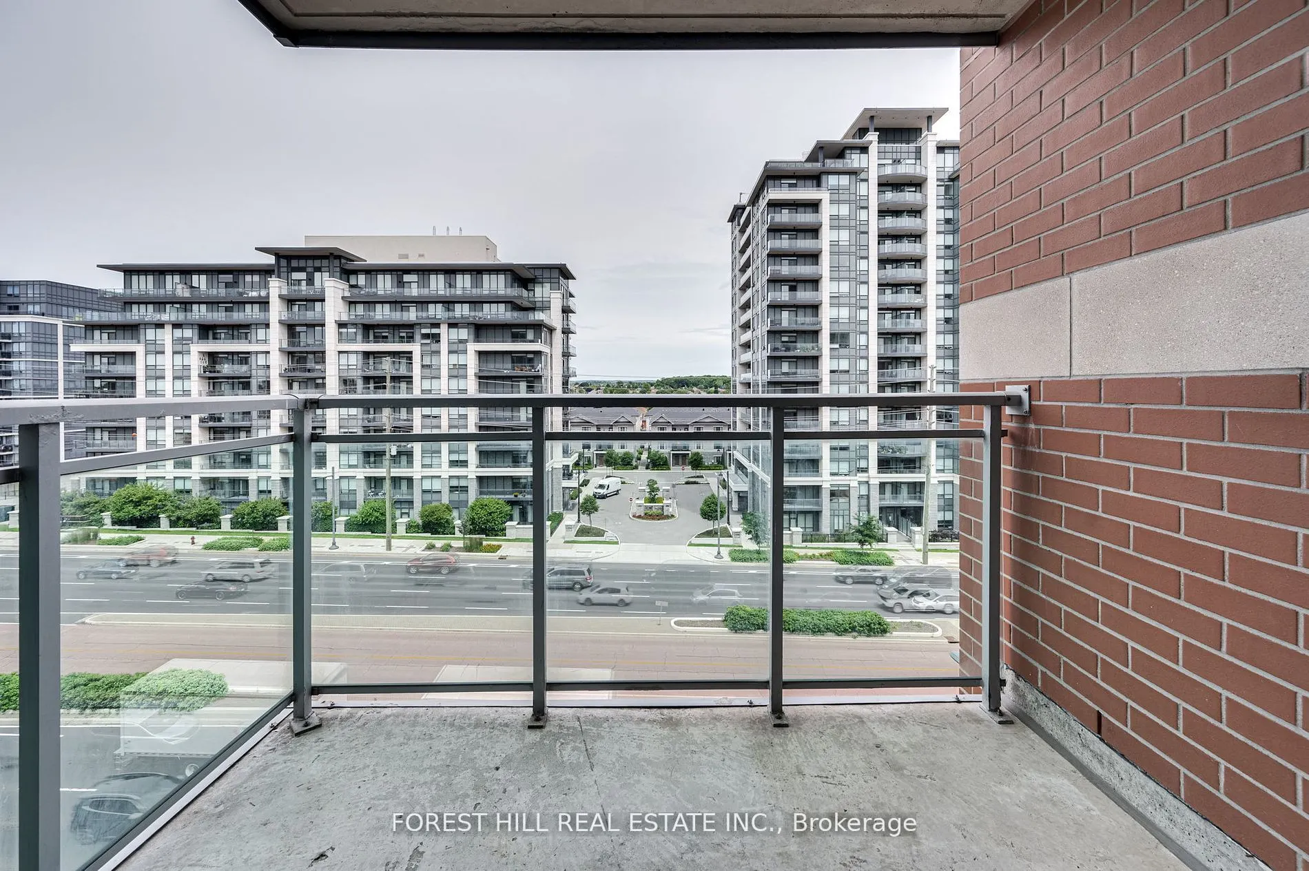 62 Suncrest Boulevard, #807