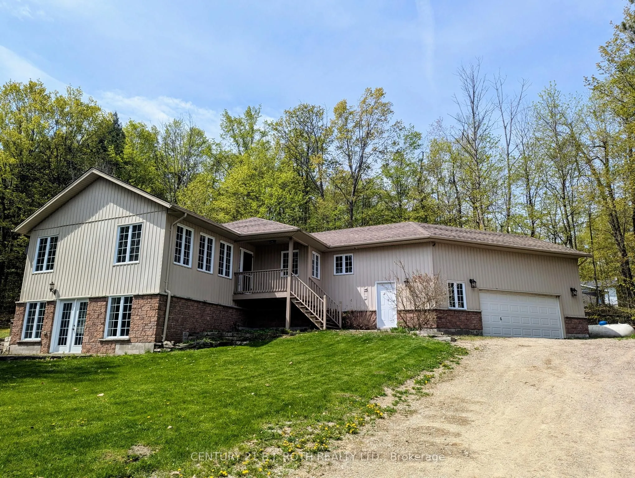 4927 25 Side Road