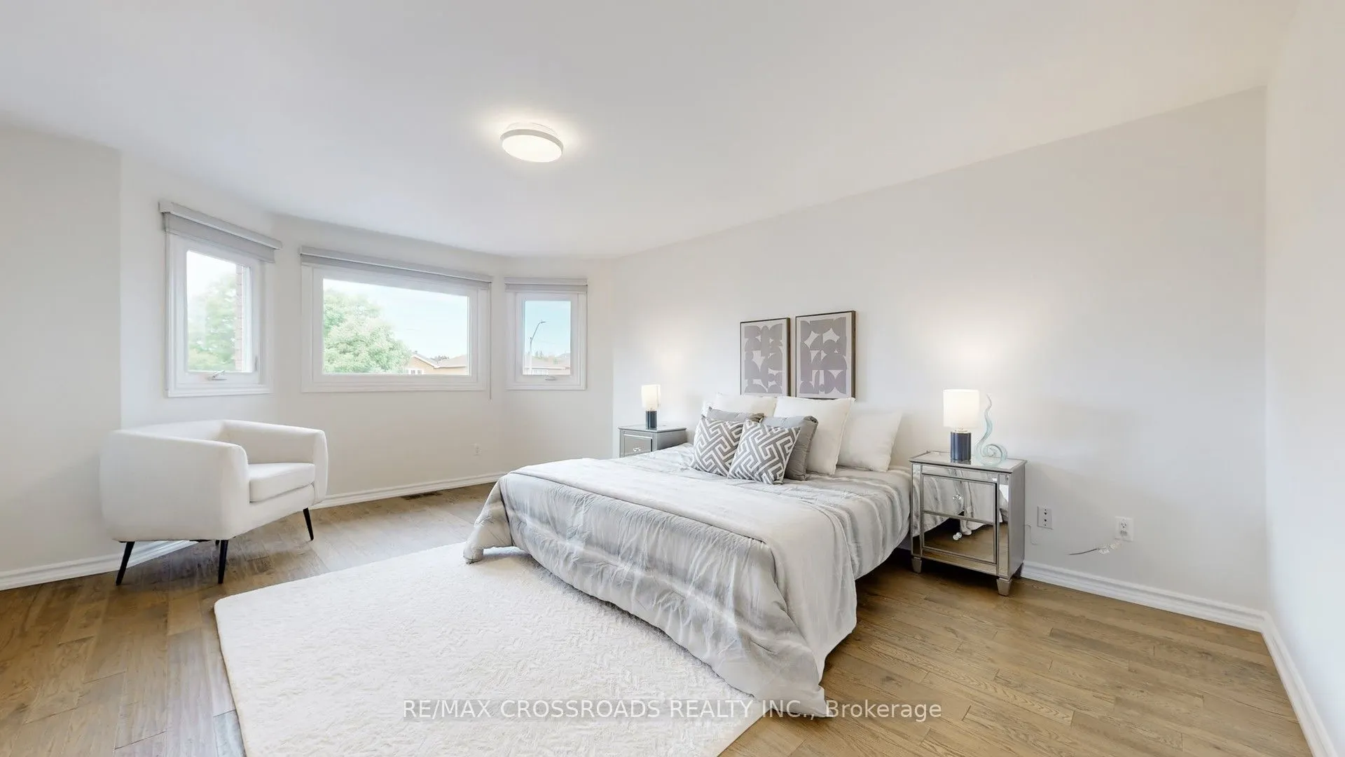 25 Strathearn Avenue