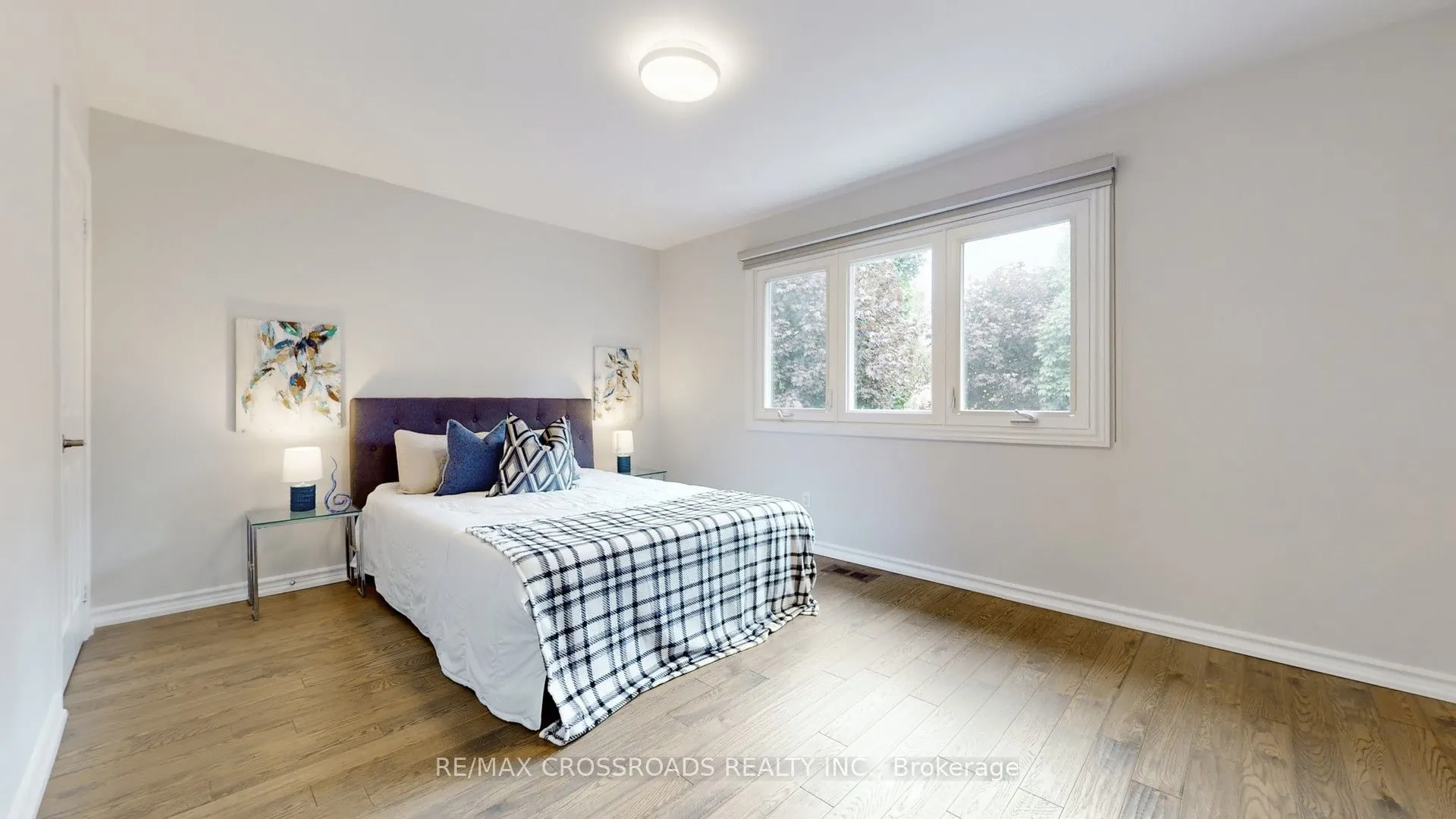 25 Strathearn Avenue