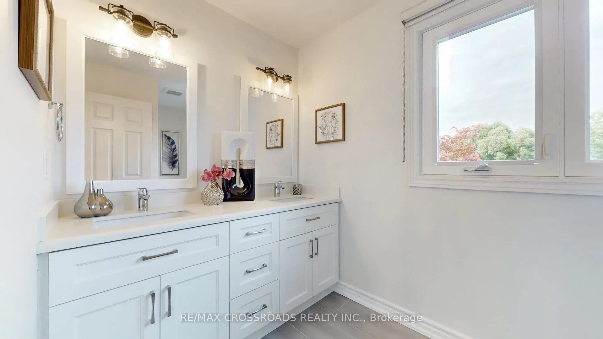 25 Strathearn Avenue