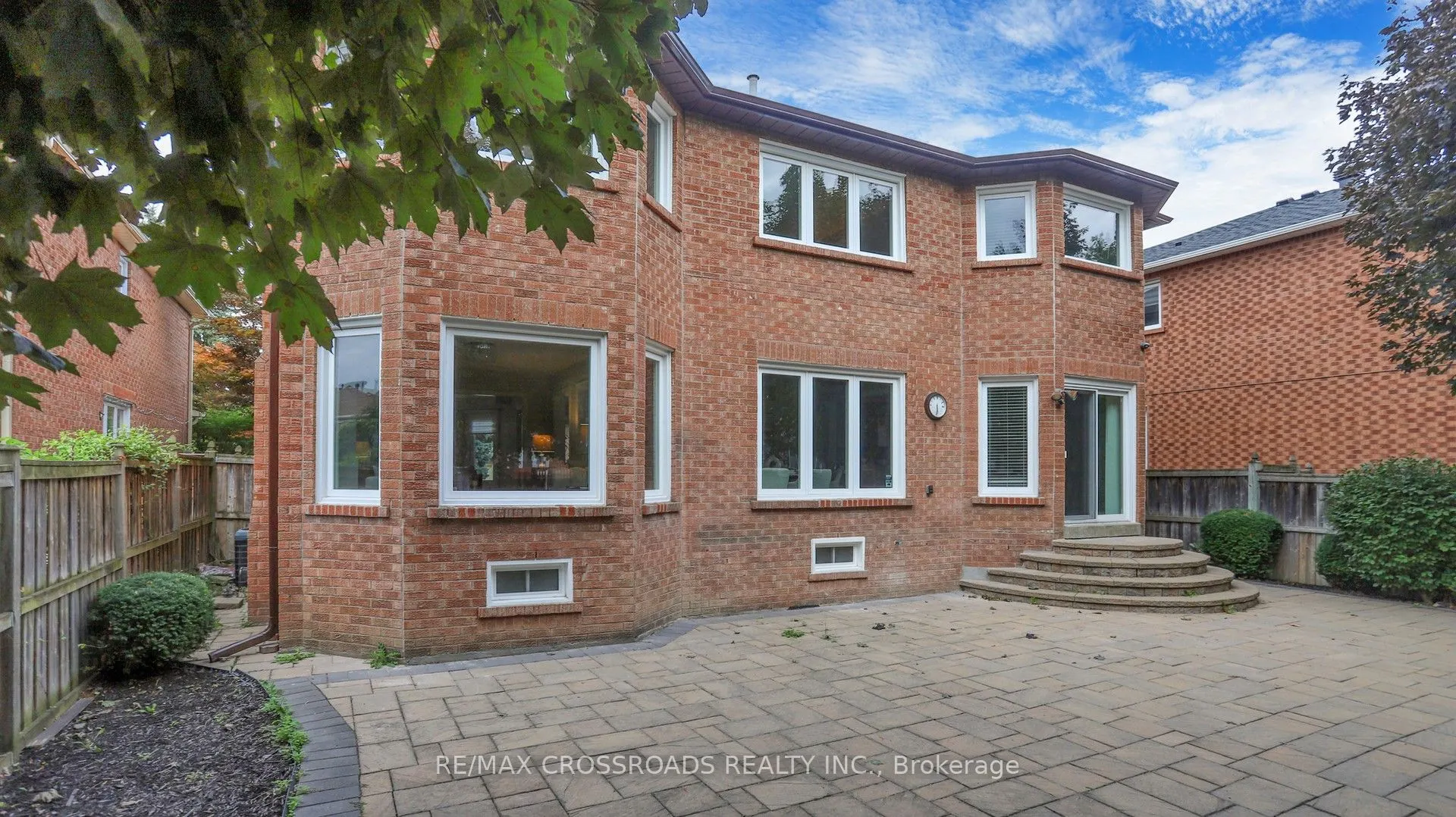 25 Strathearn Avenue
