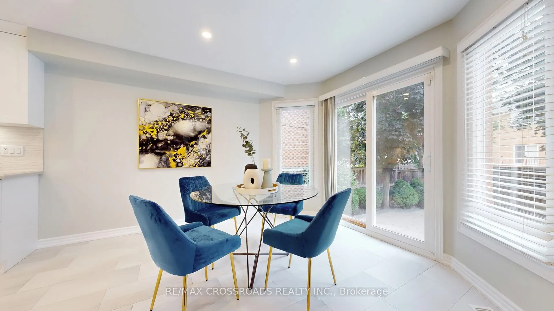 25 Strathearn Avenue