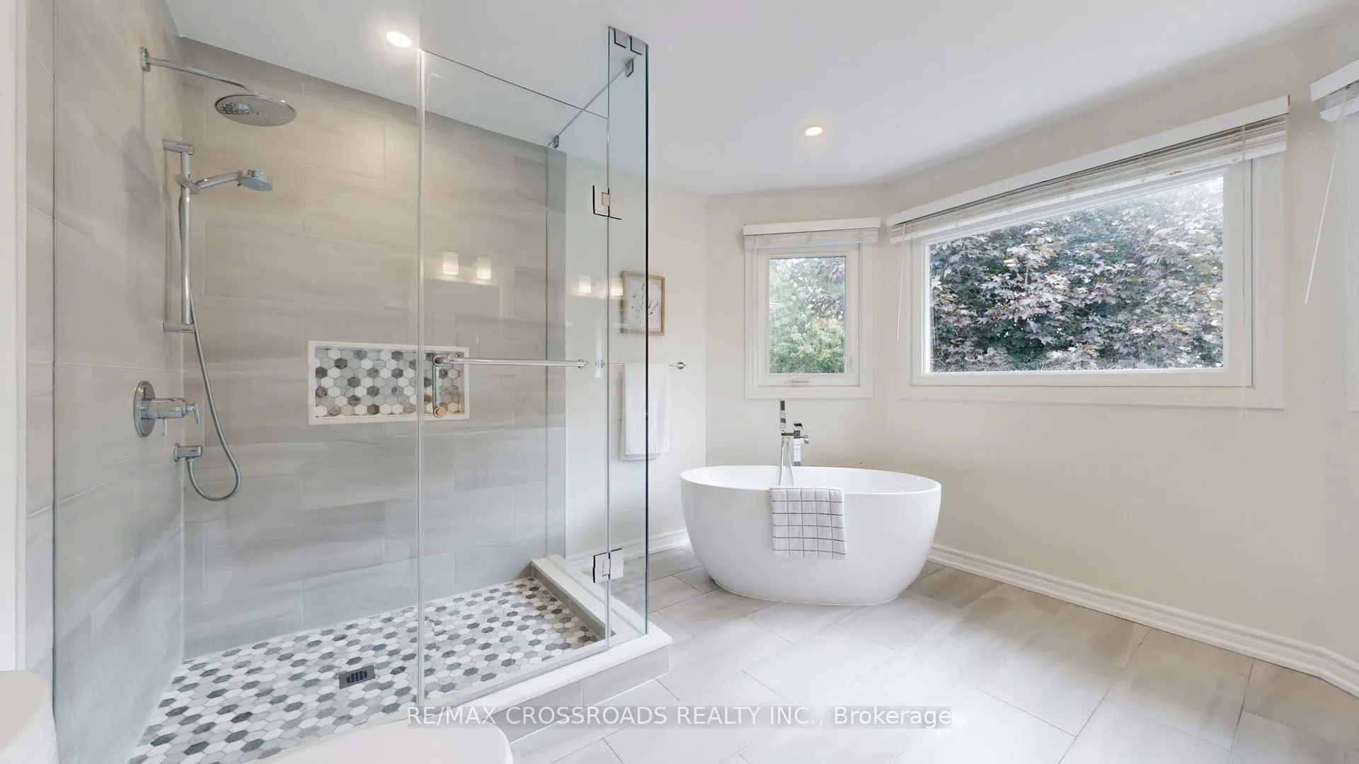 25 Strathearn Avenue