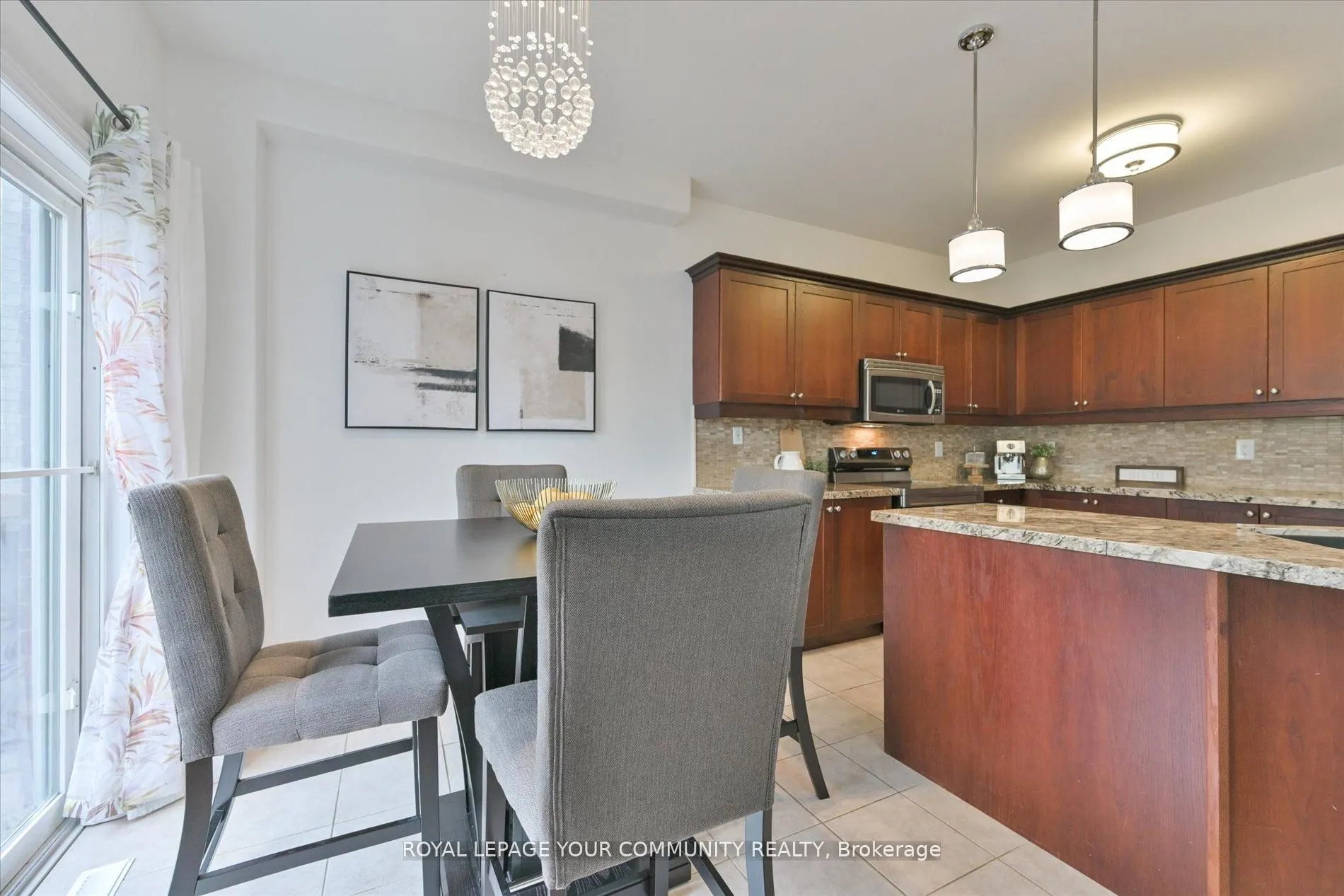 8 Highland Terrace