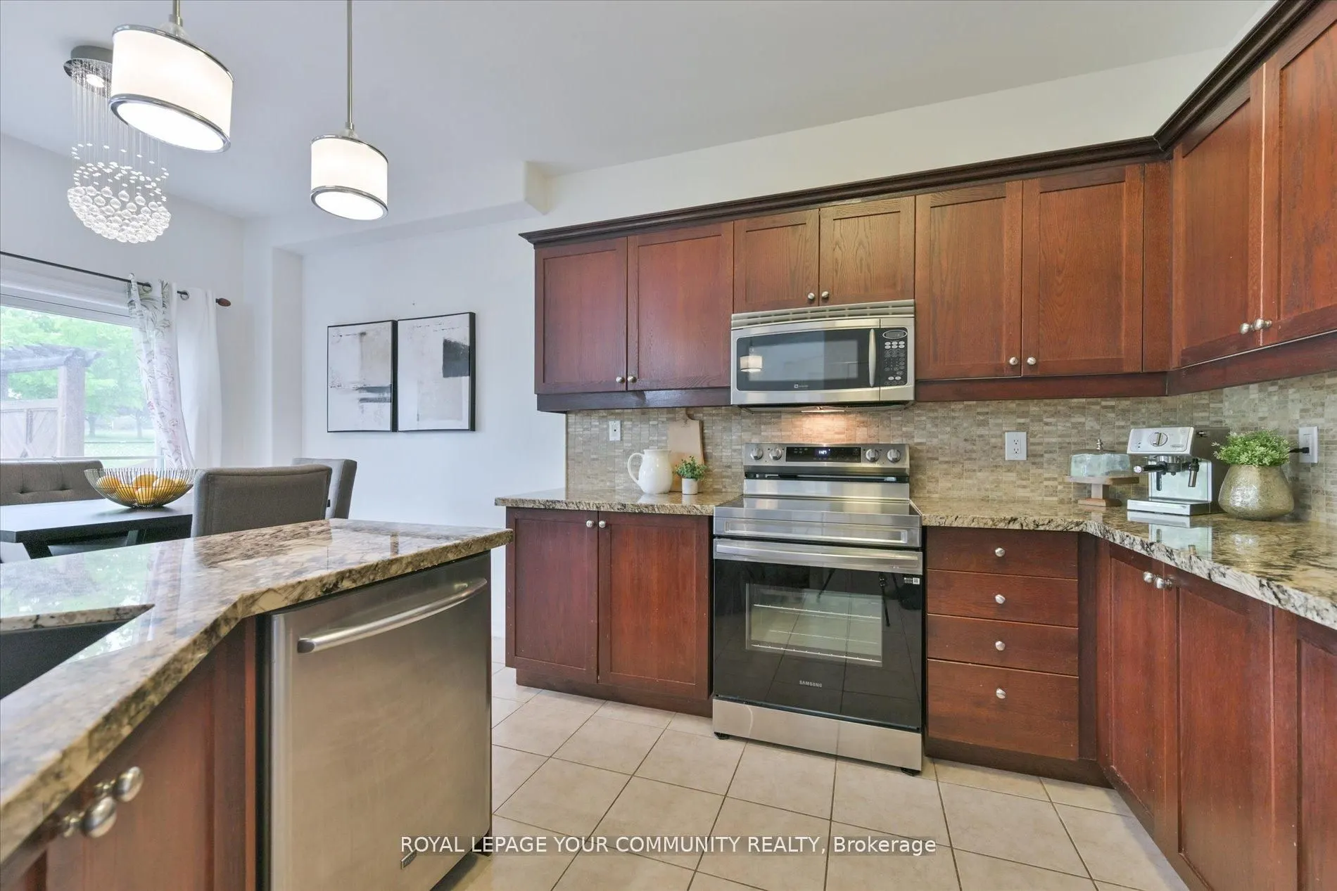 8 Highland Terrace