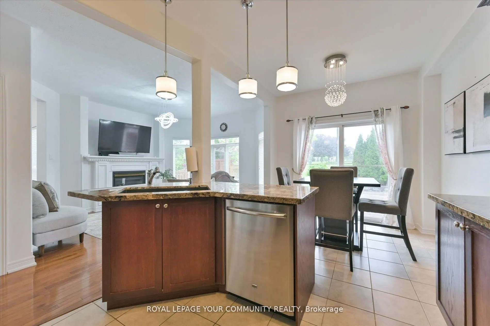 8 Highland Terrace