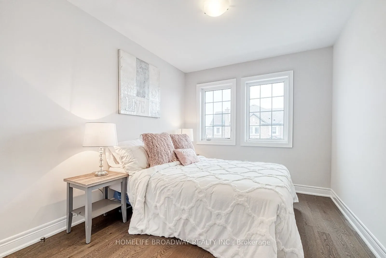 94 Drizzel Crescent
