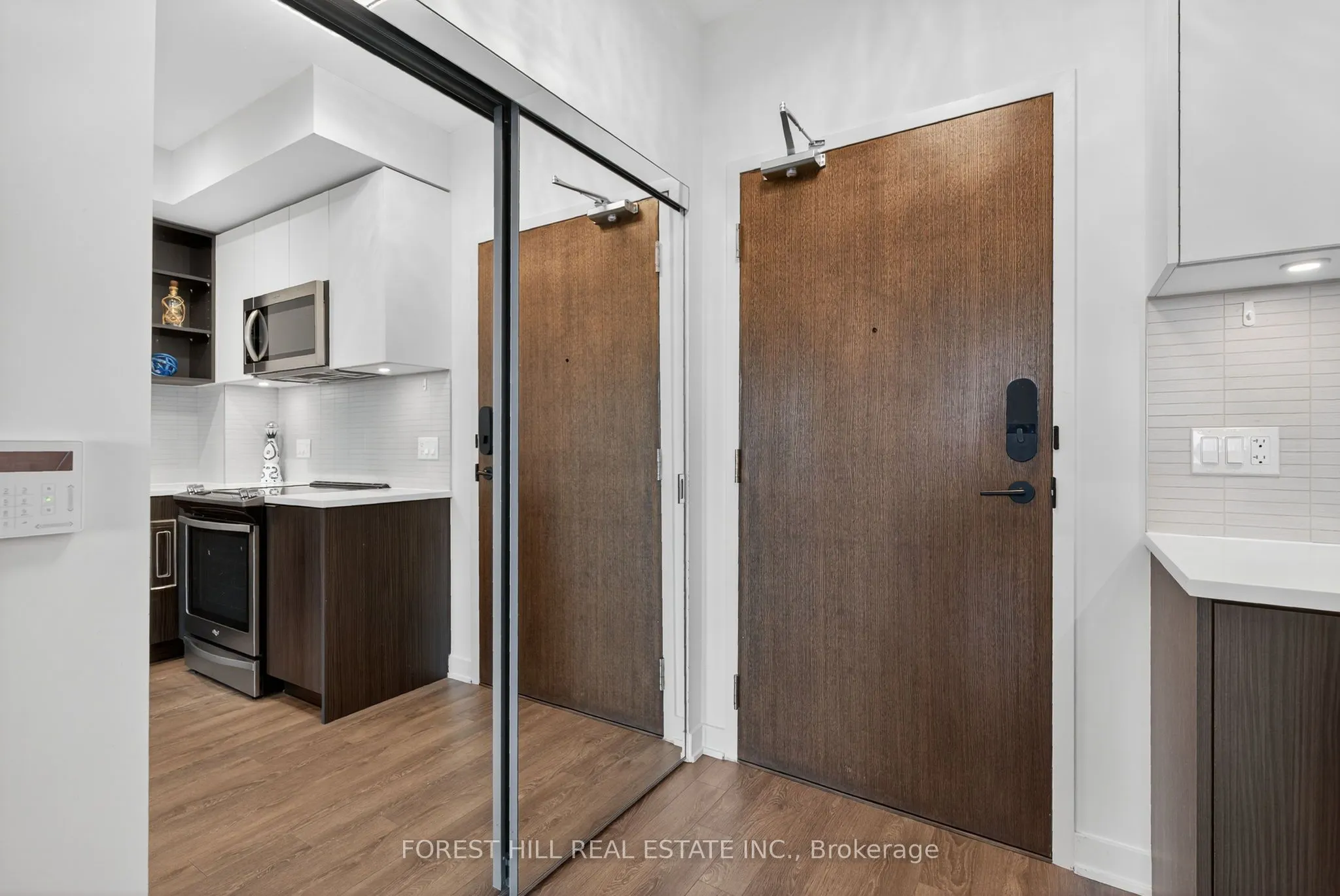 100 Eagle Rock Way, #831